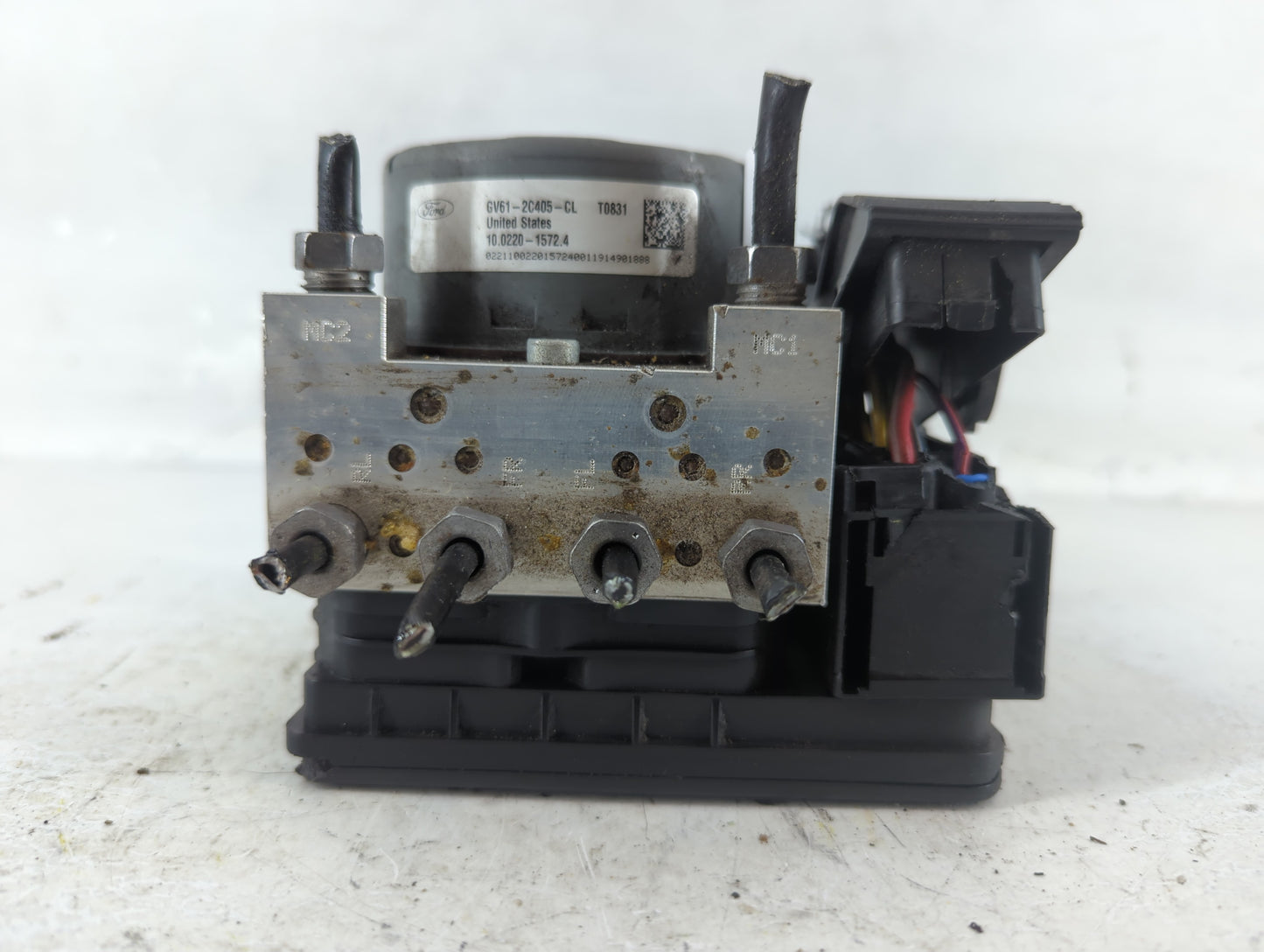 2017-2019 Ford Escape ABS Pump Control Module Replacement P/N:GV61-2C405-CL Fits Fits 2017 2018 2019 OEM Used Auto Parts - O