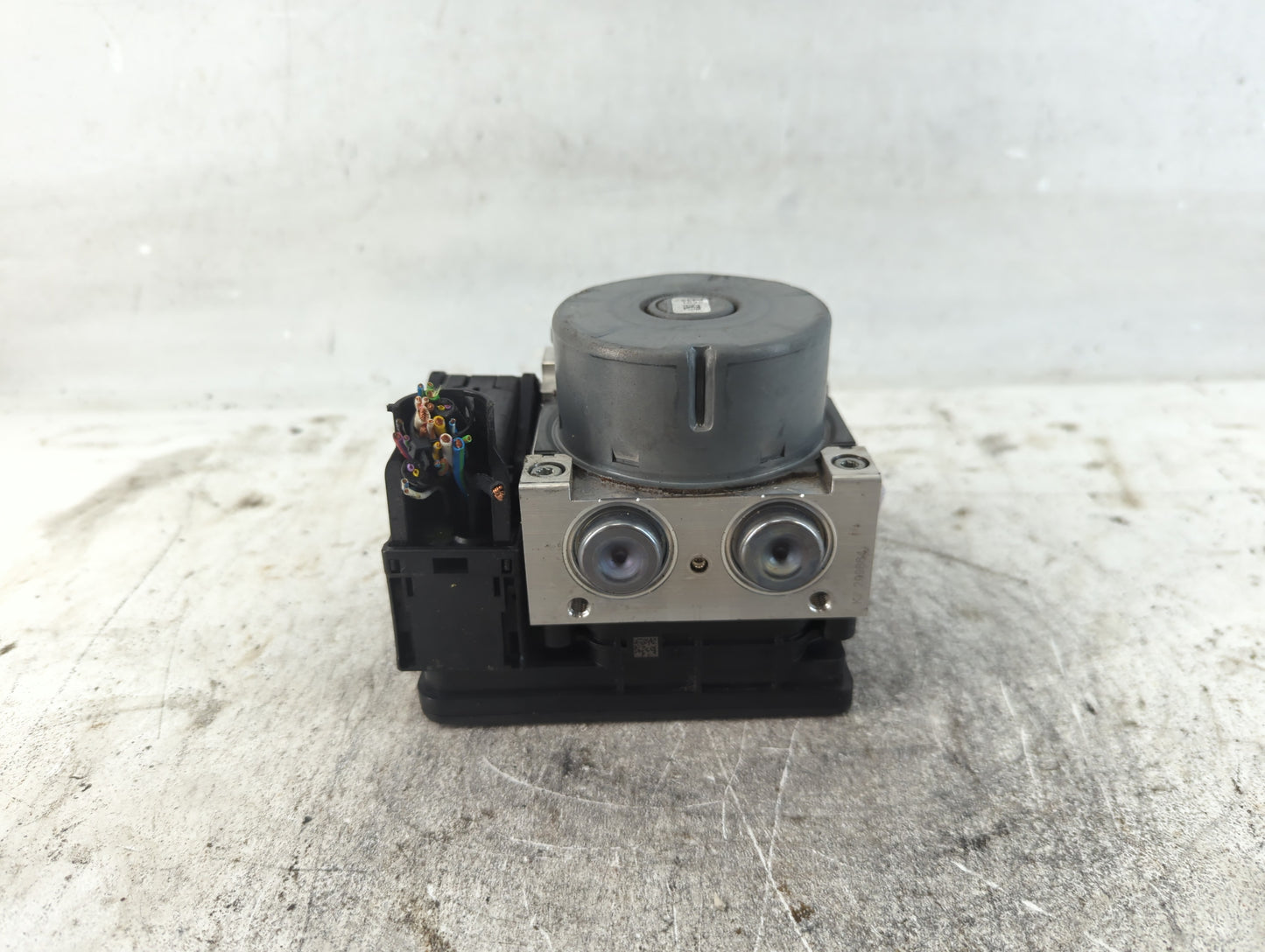 2017-2019 Ford Escape ABS Pump Control Module Replacement P/N:GV61-2C405-CL Fits Fits 2017 2018 2019 OEM Used Auto Parts - O