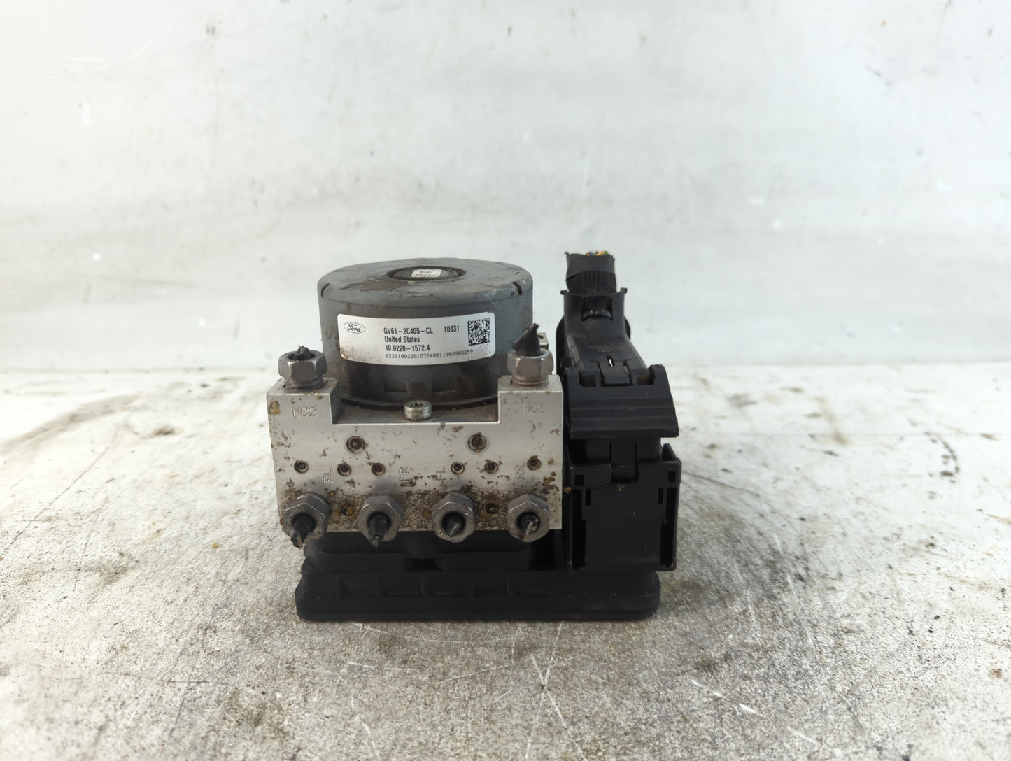 2017-2019 Ford Escape ABS Pump Control Module Replacement P/N:GV61-2C405-CL Fits Fits 2017 2018 2019 OEM Used Auto Parts - O