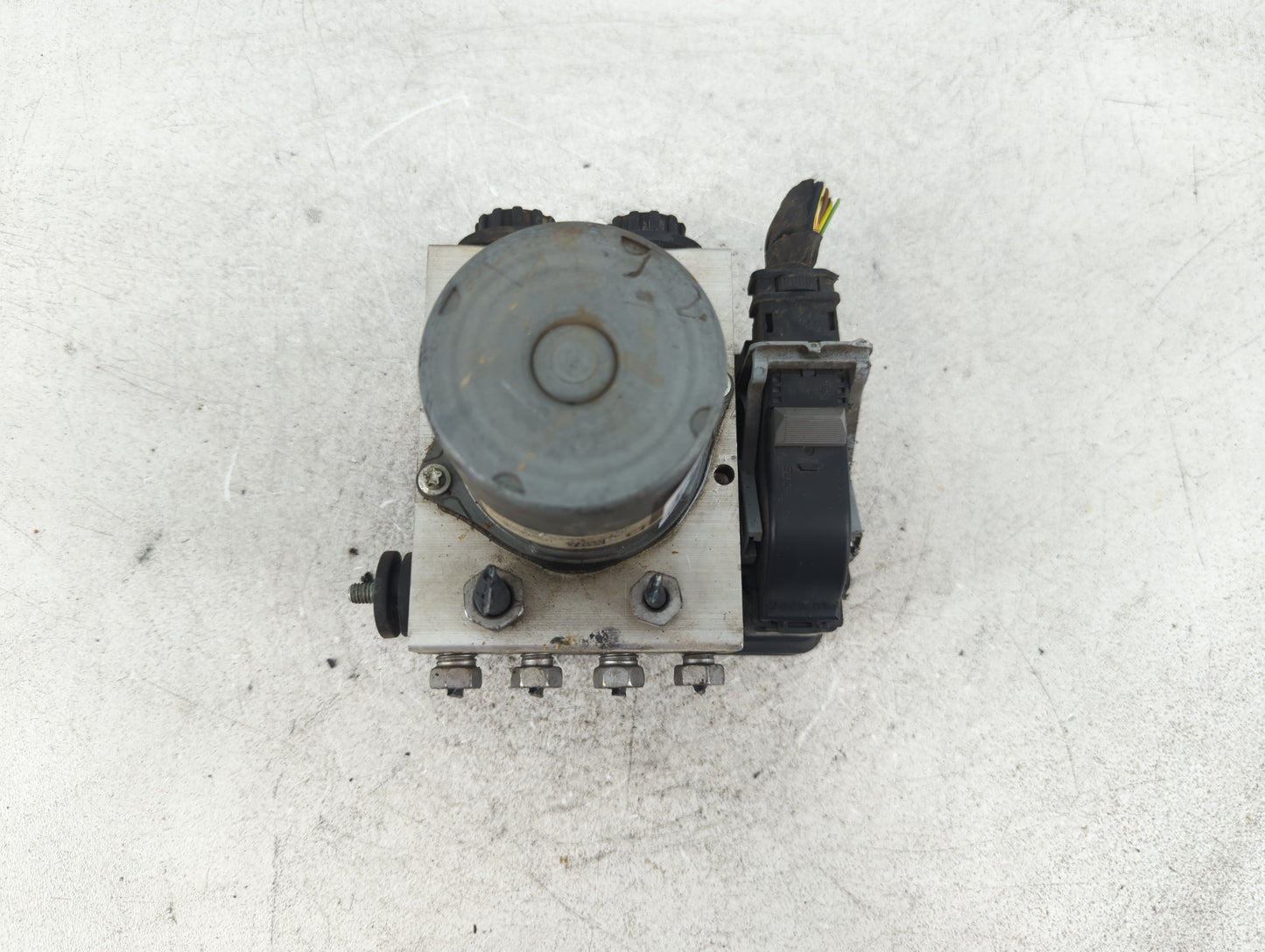 2018-2021 Ford Expedition ABS Pump Control Module Replacement P/N:JL14-2B373-BG Fits Fits 2018 2019 2020 2021 OEM Used Auto 