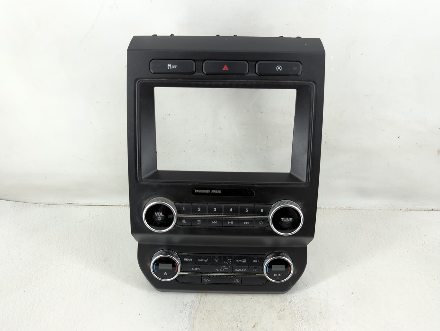 2019-2019 Ford Expedition Radio Control Panel - Oemusedautoparts1.com