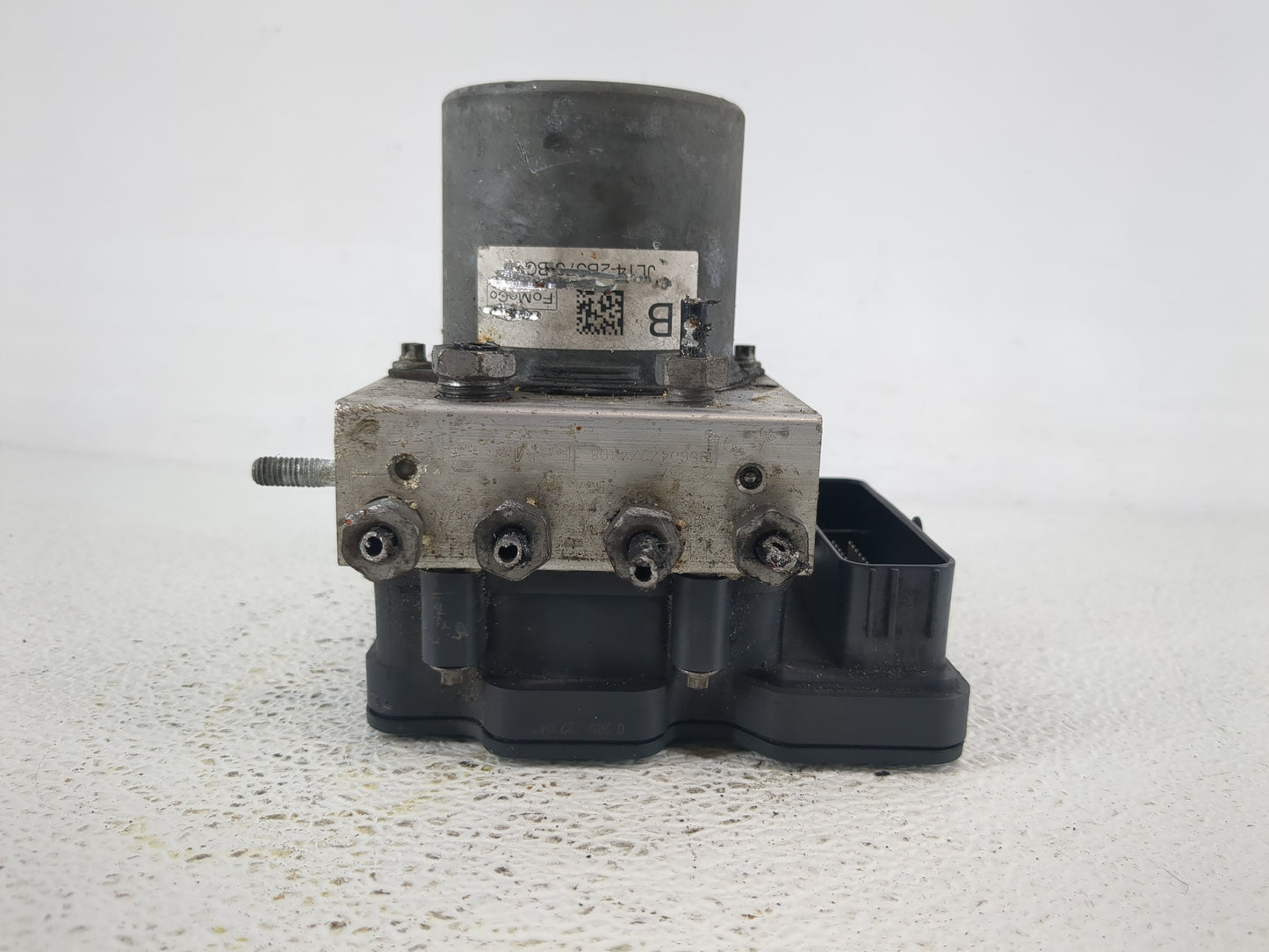 2018-2021 Ford Expedition ABS Pump Control Module Replacement P/N:JL14-2B373-BG Fits Fits 2018 2019 2020 2021 OEM Used Auto 