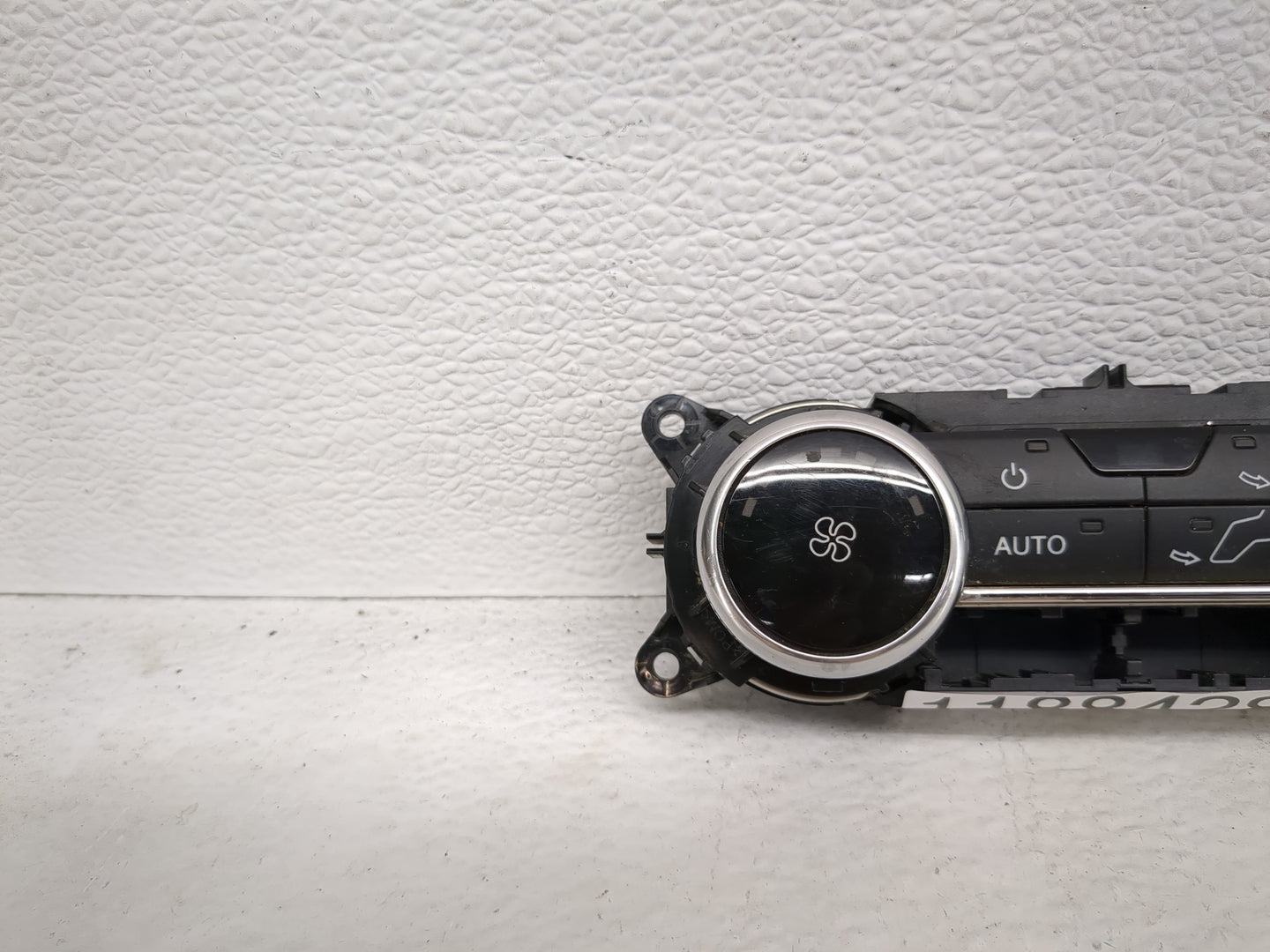 2018-2021 Ford Expedition Climate Control Module Temperature AC/Heater Replacement P/N:JL1T-18C812-CA Fits OEM Used Auto Par