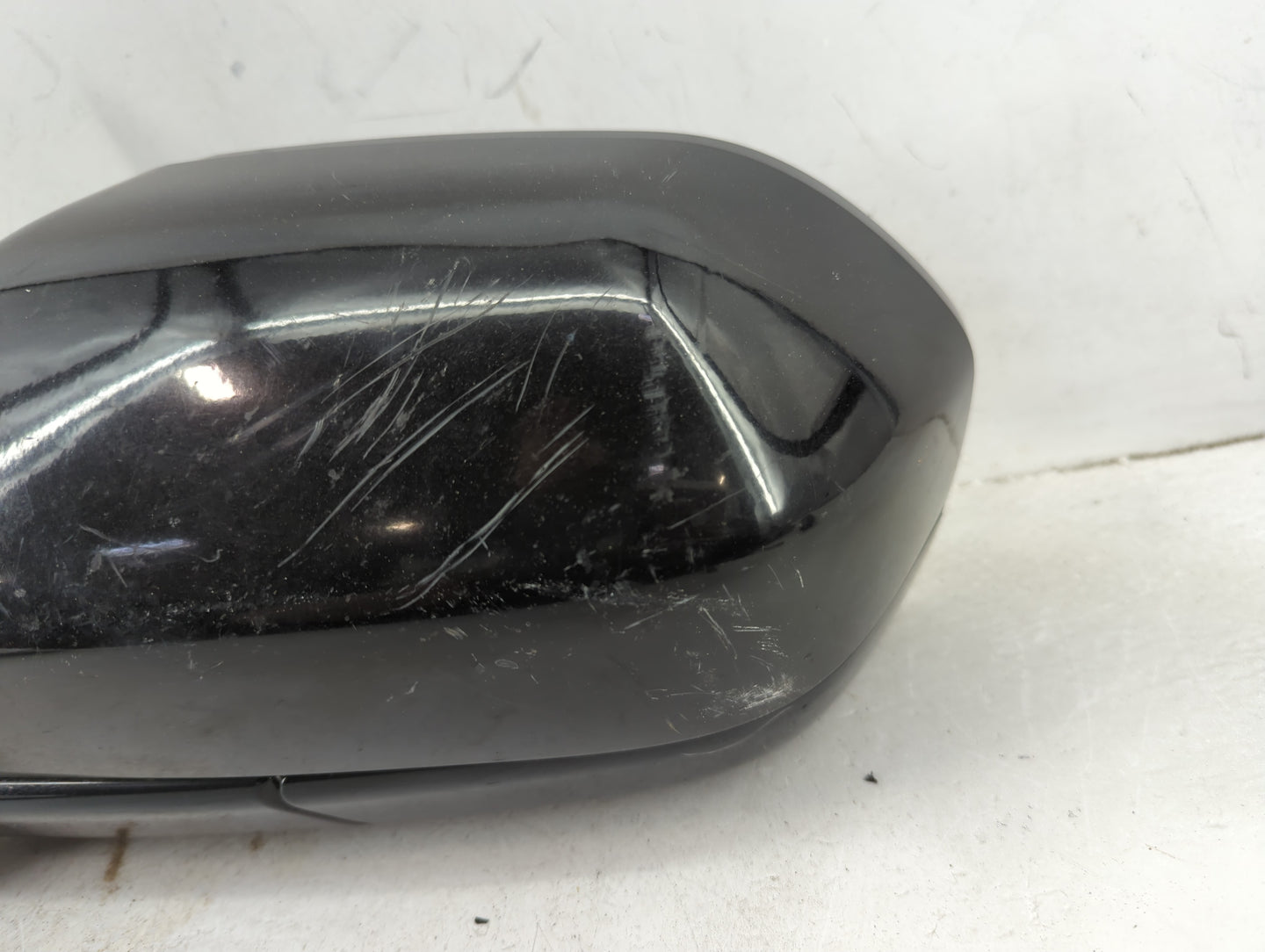 2019-2020 Ford Expedition Driver Side View Mirror - Left Door Mirror OEM Used - Oemusedautoparts1.com