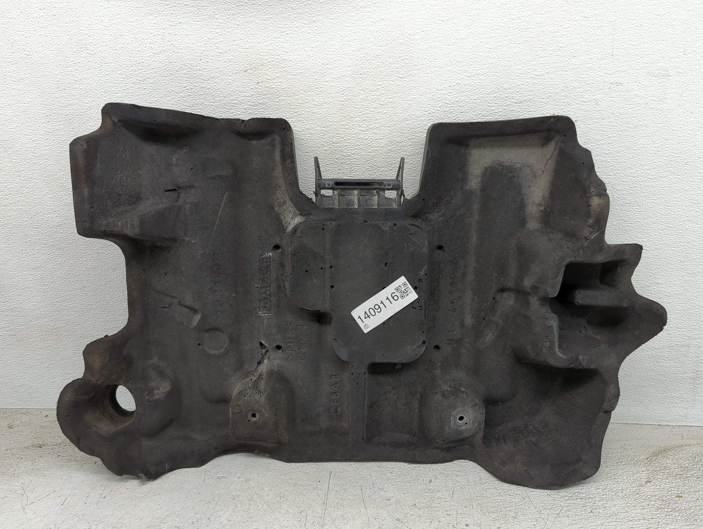 2019 Ford Expedition Engine Cover - Oemusedautoparts1.com