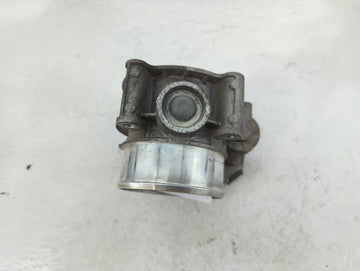 2018-2022 Ford Expedition Throttle Body Fits Fits 2017 2018 2019 2020 2021 2022 OEM Used Auto Parts