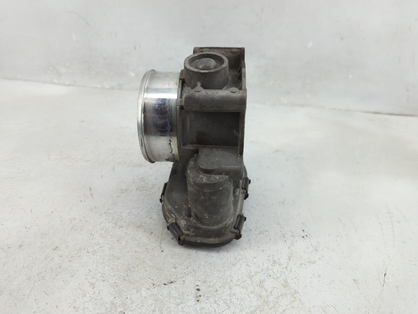 2018-2022 Ford Expedition Throttle Body Fits Fits 2017 2018 2019 2020 2021 2022 OEM Used Auto Parts - Oemusedautoparts1.com