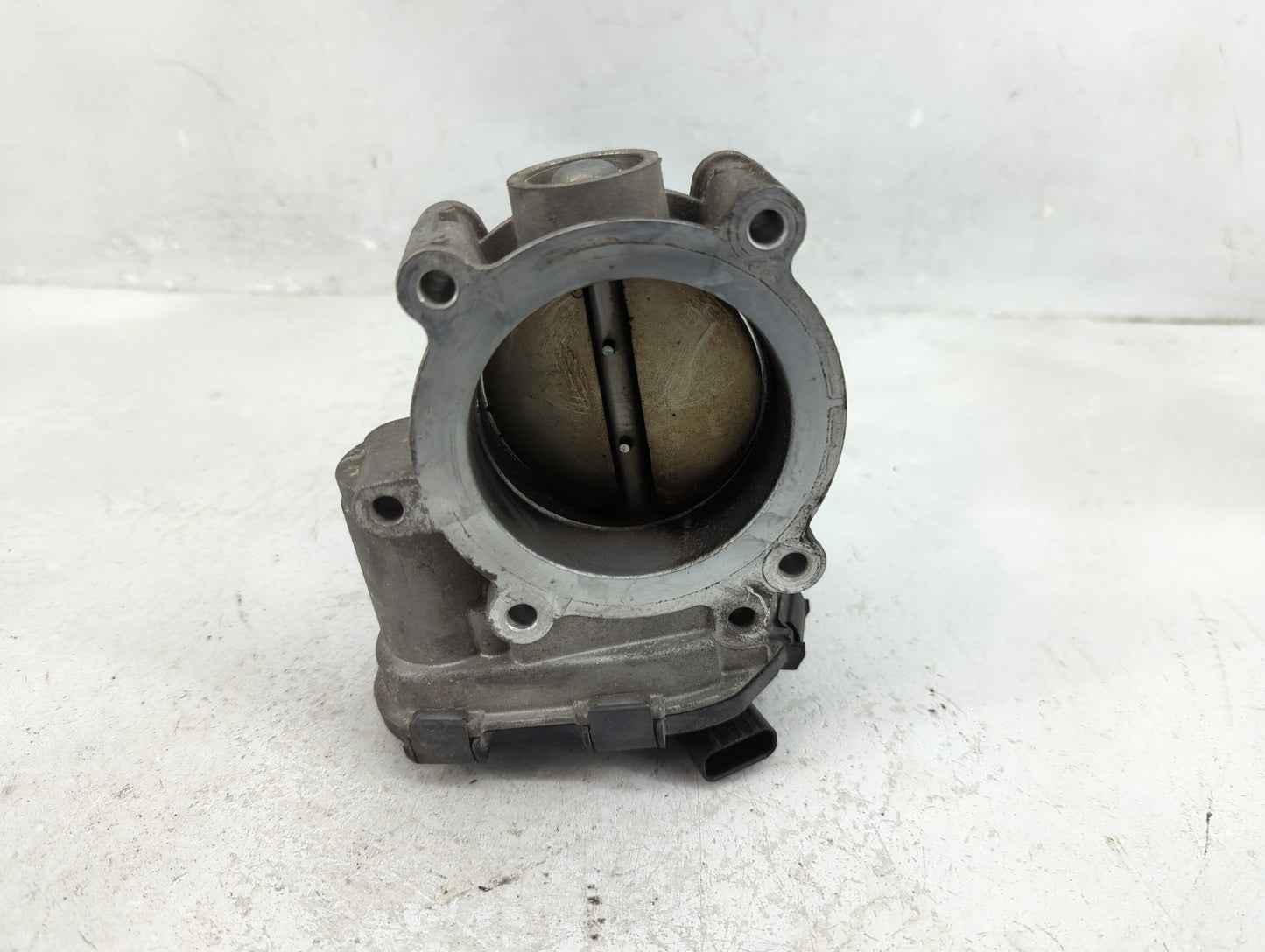 2018-2022 Ford Expedition Throttle Body Fits Fits 2017 2018 2019 2020 2021 2022 OEM Used Auto Parts - Oemusedautoparts1.com