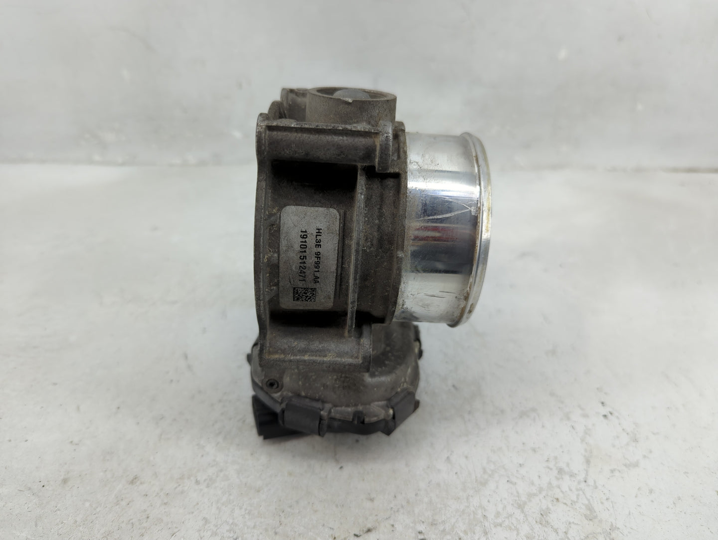 2018-2022 Ford Expedition Throttle Body Fits Fits 2017 2018 2019 2020 2021 2022 OEM Used Auto Parts - Oemusedautoparts1.com