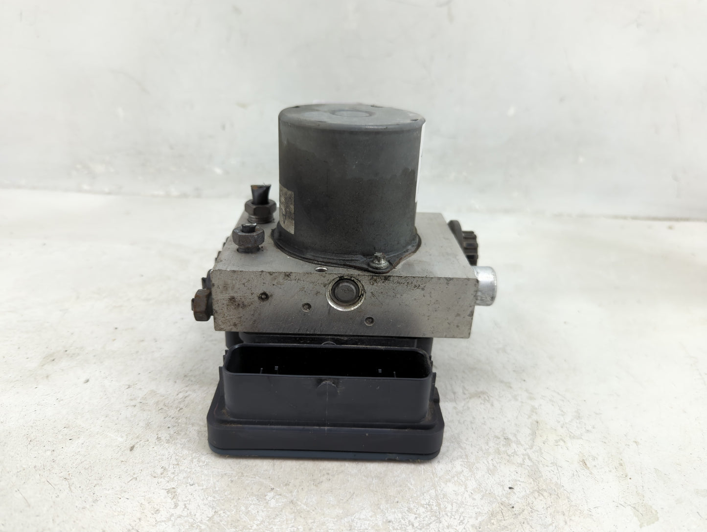2018-2021 Ford Expedition ABS Pump Control Module Replacement P/N:JL14-2B373-AG Fits Fits 2018 2019 2020 2021 OEM Used Auto 