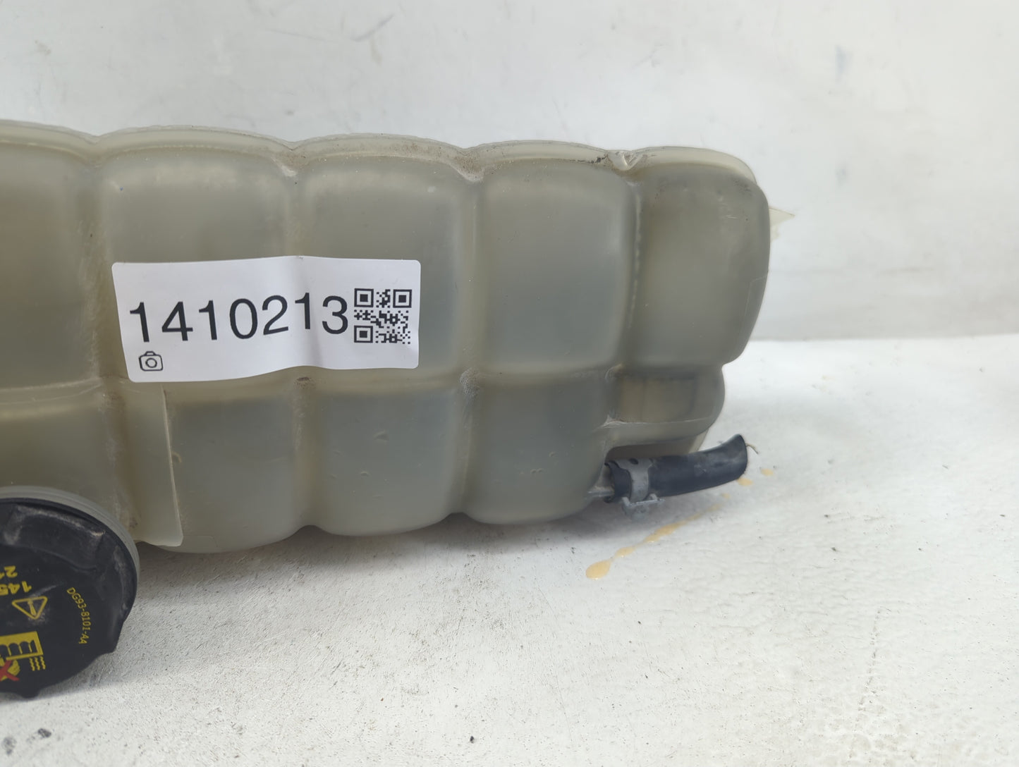 Ford Expedition Windshield Washer Fluid Reservoir Bottle Oem - Oemusedautoparts1.com