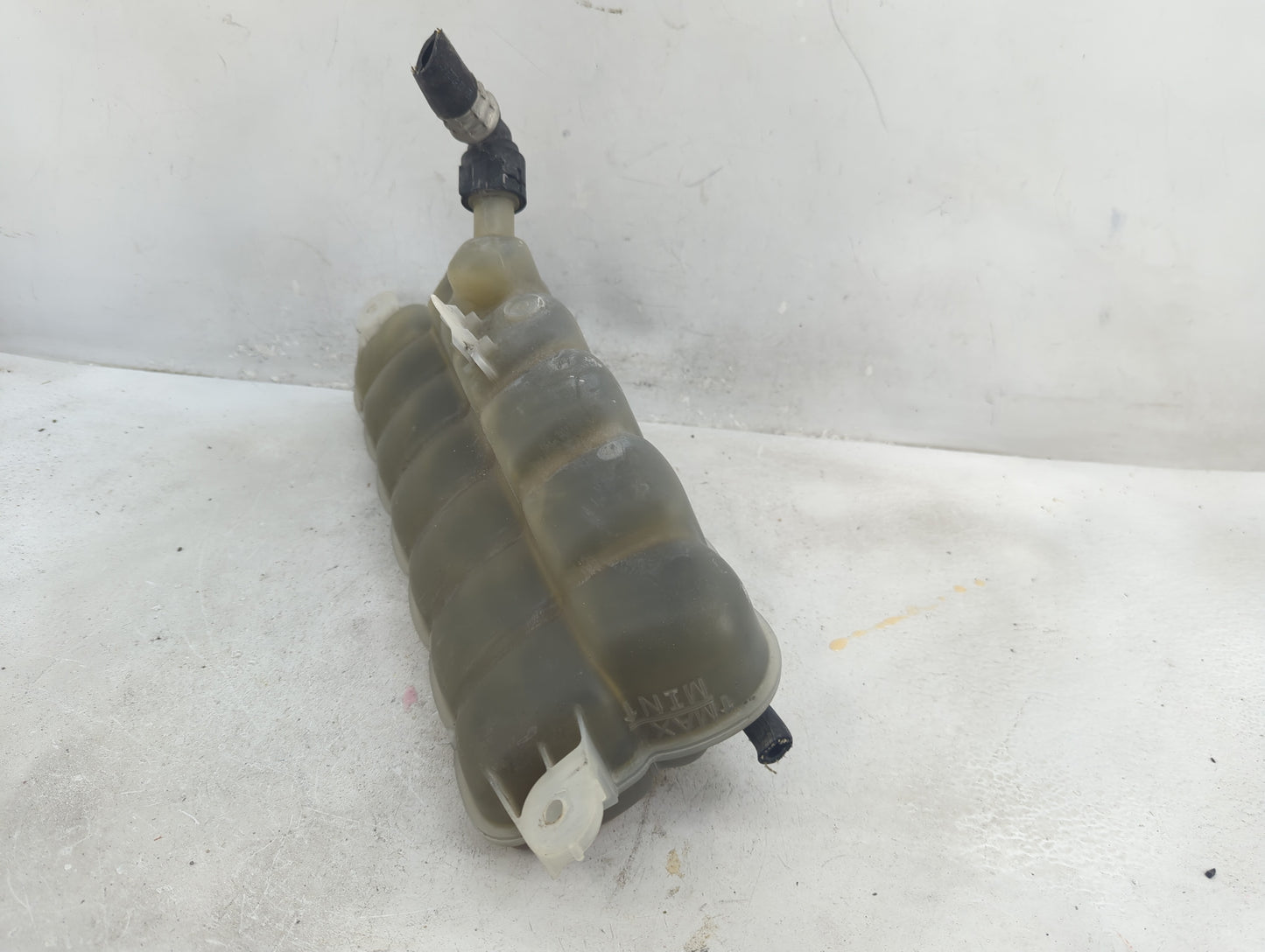 Ford Expedition Windshield Washer Fluid Reservoir Bottle Oem - Oemusedautoparts1.com