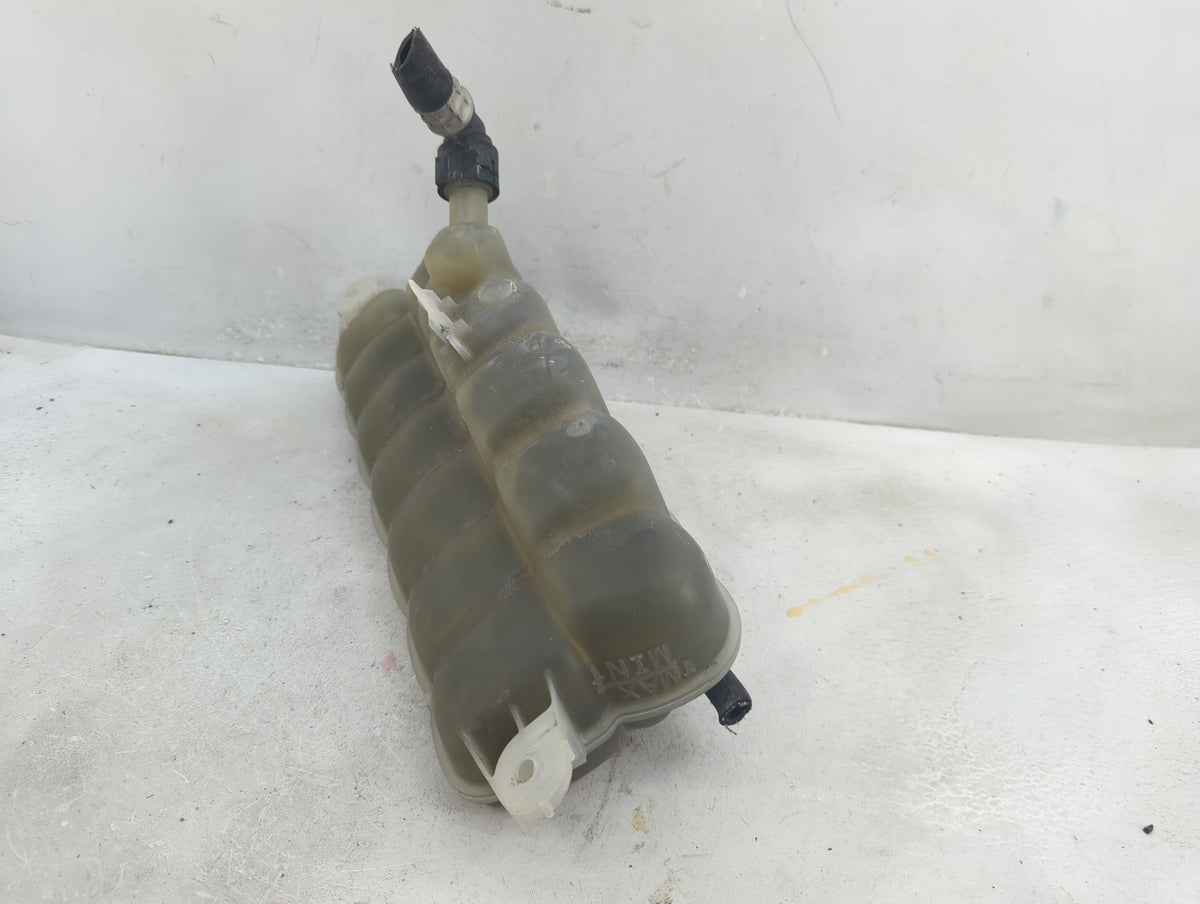 Ford Expedition Windshield Washer Fluid Reservoir Bottle 1410213 - Oemusedautoparts1.com