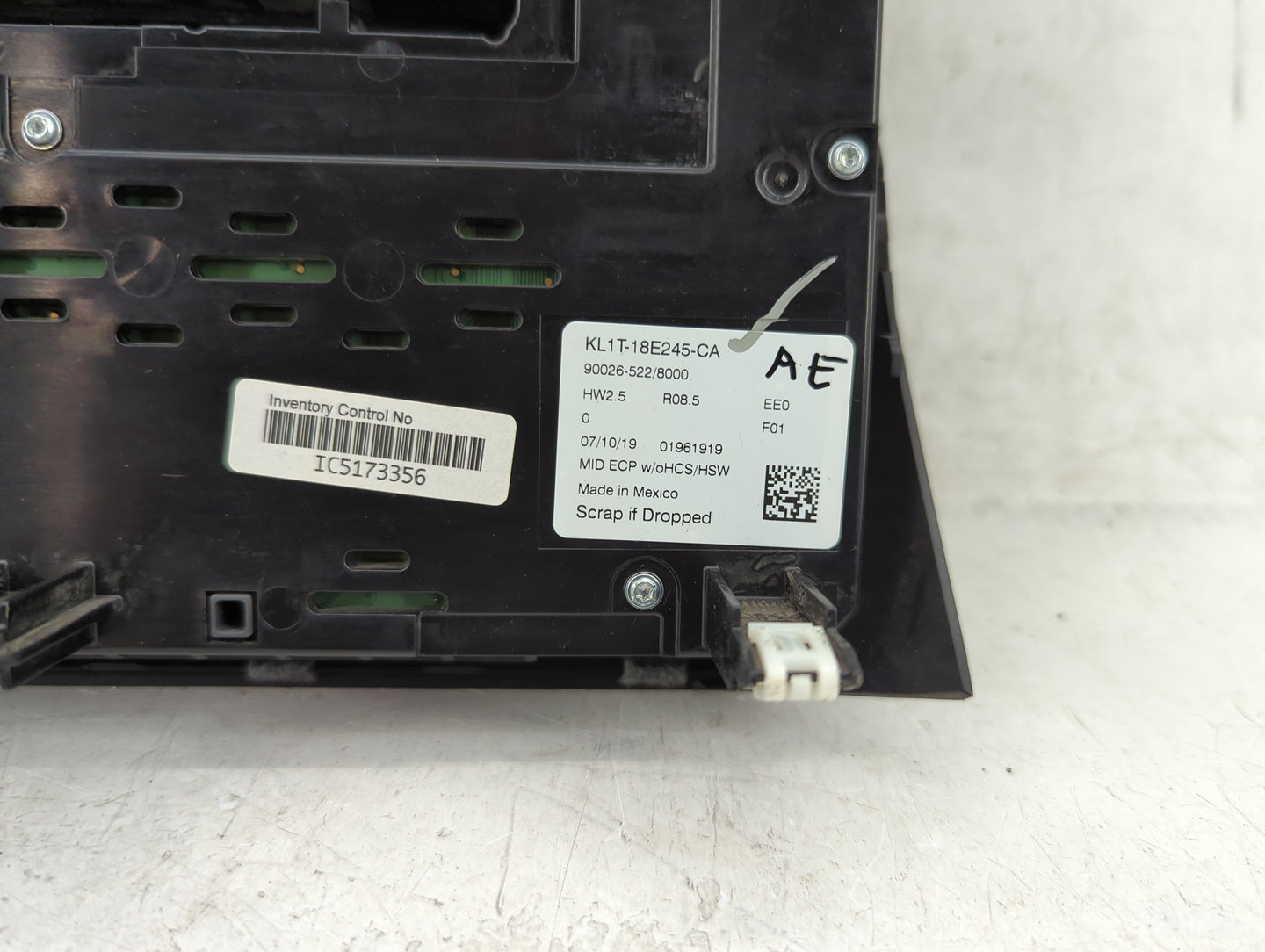 2019-2019 Ford Expedition Radio Control Panel - Oemusedautoparts1.com