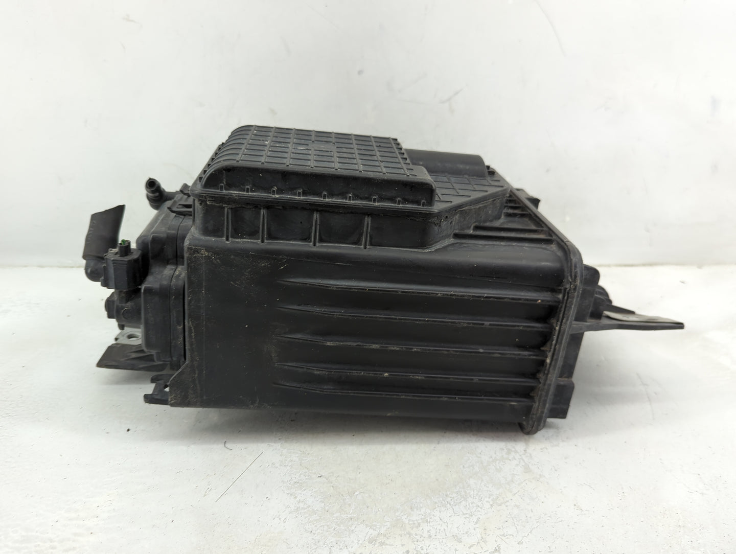 2019 Ford Expedition Fuel Vapor Charcoal Canister - Oemusedautoparts1.com