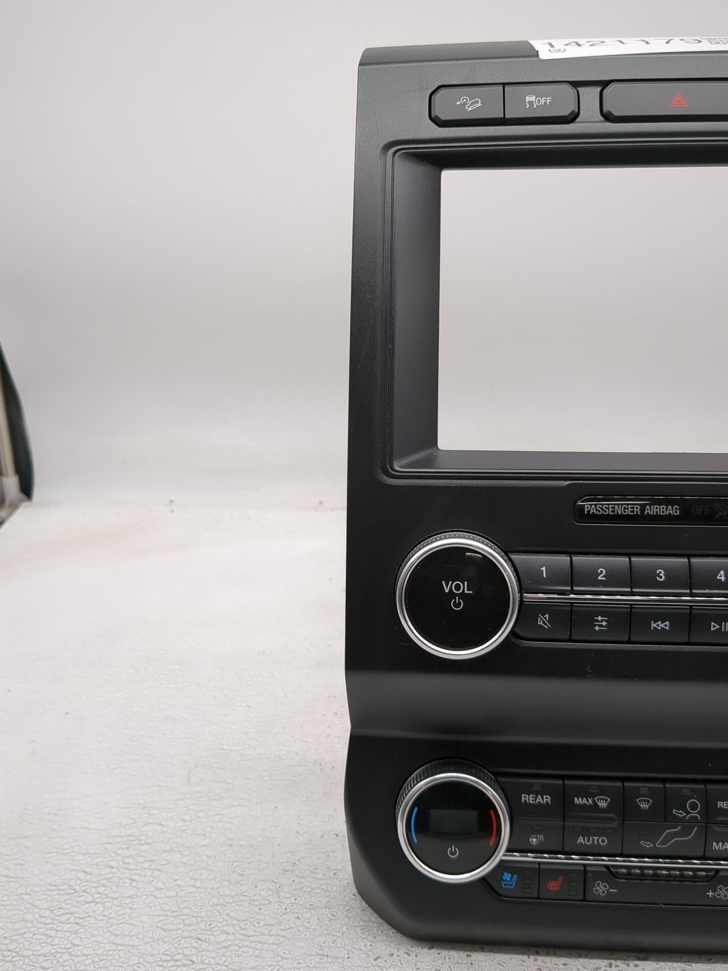 2019-2019 Ford Expedition Radio Control Panel - Oemusedautoparts1.com