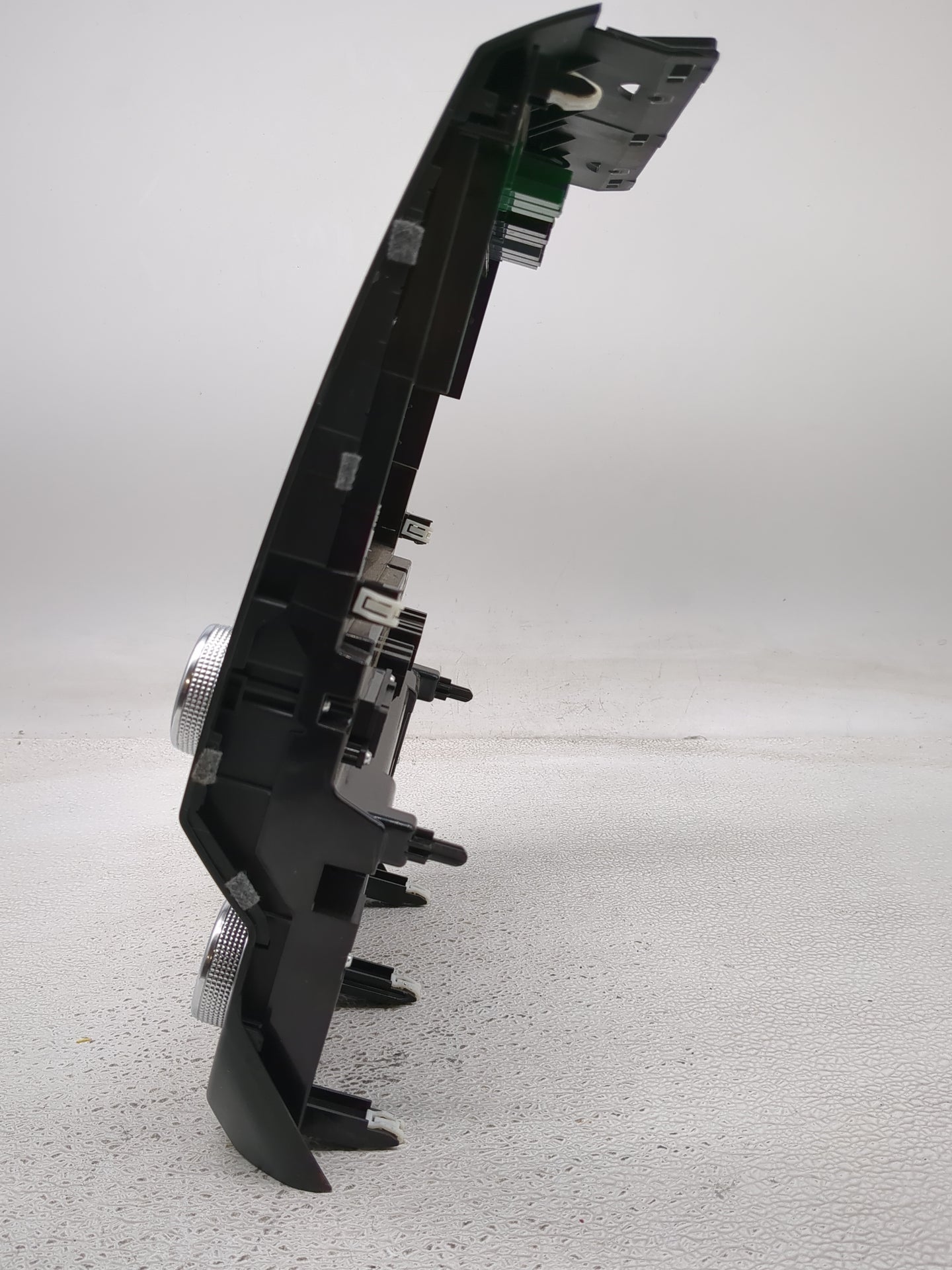 2019-2019 Ford Expedition Radio Control Panel - Oemusedautoparts1.com