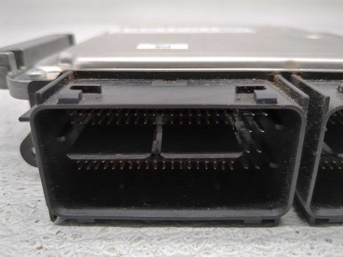 2018-2019 Ford Expedition PCM Engine Control Computer ECU ECM PCU OEM P/N:JL1A-12A650-BA 0 261 S19 302 Fits Fits 2018 2019 2