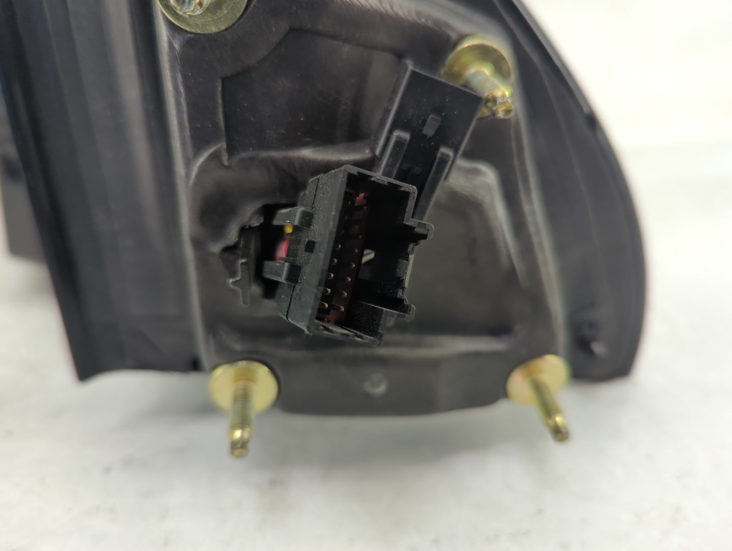 2019 Ford Expedition Driver Side View Mirror - Left Door Mirror OEM Used - Oemusedautoparts1.com