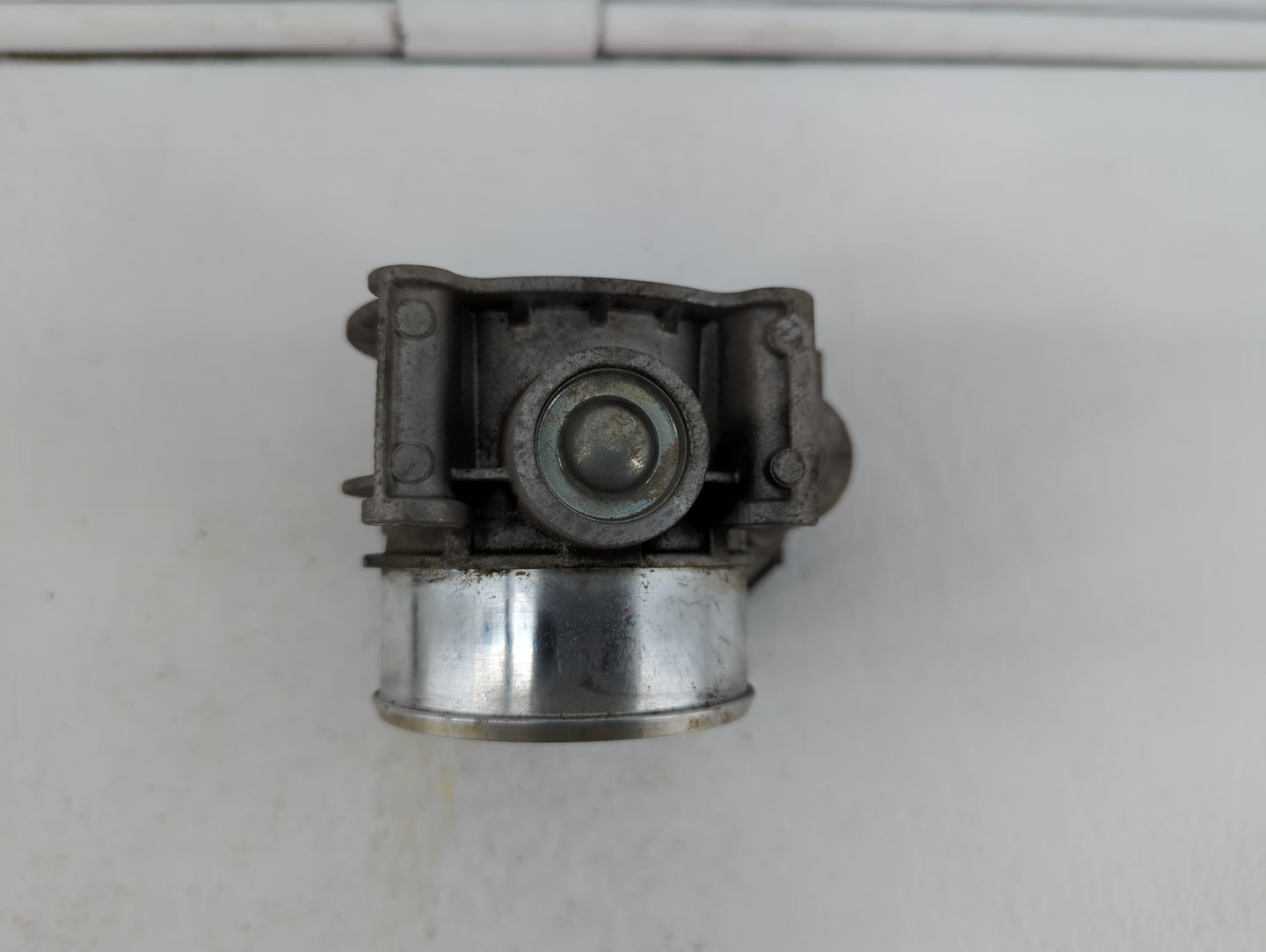 2018-2019 Ford Expedition Throttle Body P/N:71562054 HL3E-9F991-AA Fits Fits 2017 2018 2019 OEM Used Auto Parts - Oemusedaut