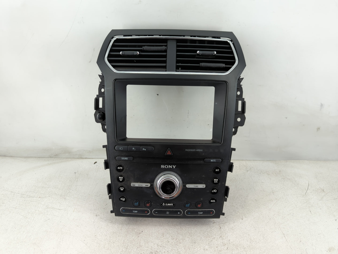 2019 Ford Explorer Radio AM FM Cd Player Receiver Replacement P/N:KB5T-18A802-FA JB5T-18A802-NB Fits OEM Used Auto Parts - O