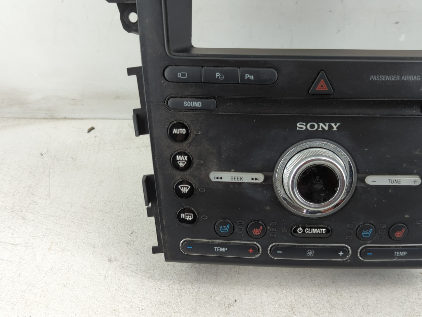 2019 Ford Explorer Radio AM FM Cd Player Receiver Replacement P/N:KB5T-18A802-FA JB5T-18A802-NB Fits OEM Used Auto Parts - O