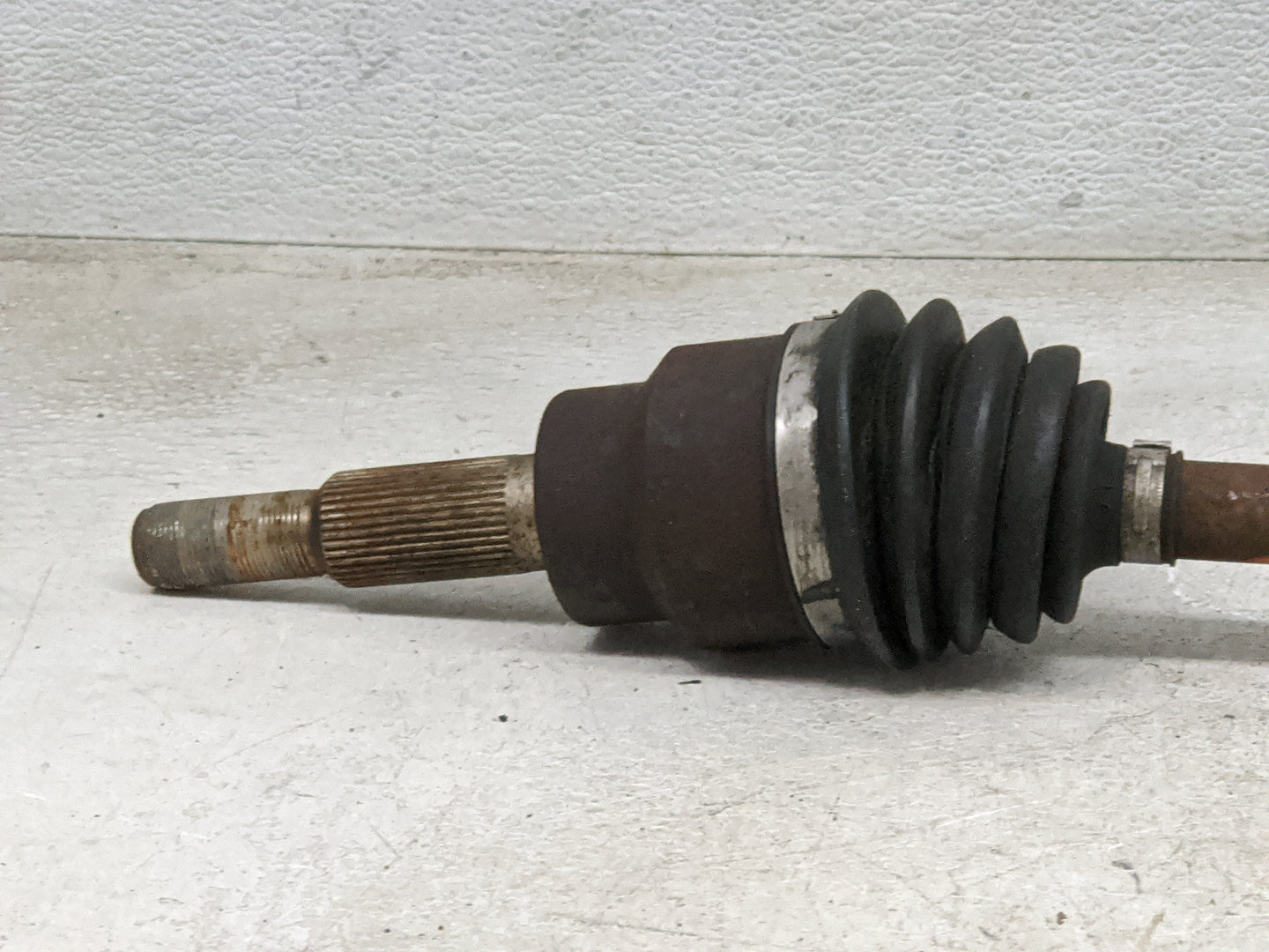 2011-2019 Ford Explorer Axle Shaft Rear Passenger Cv C/v 1103725 - Oemusedautoparts1.com