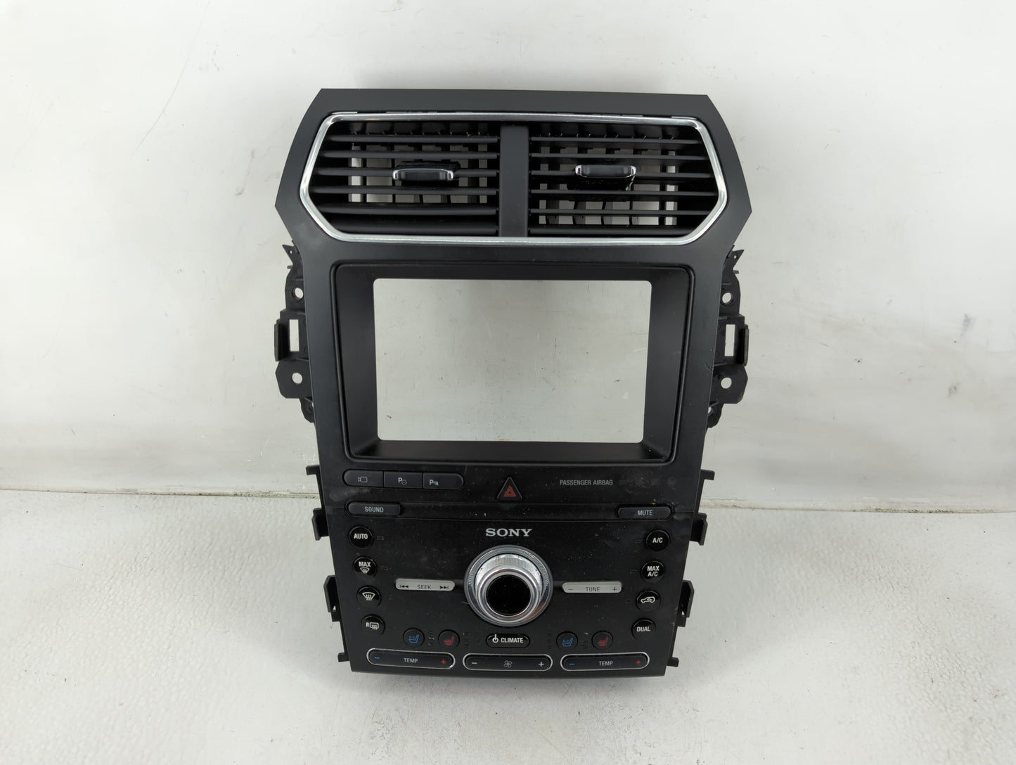 2019 Ford Explorer Radio AM FM Cd Player Receiver Replacement P/N:KB5T-18A802-FA Fits OEM Used Auto Parts - Oemusedautoparts