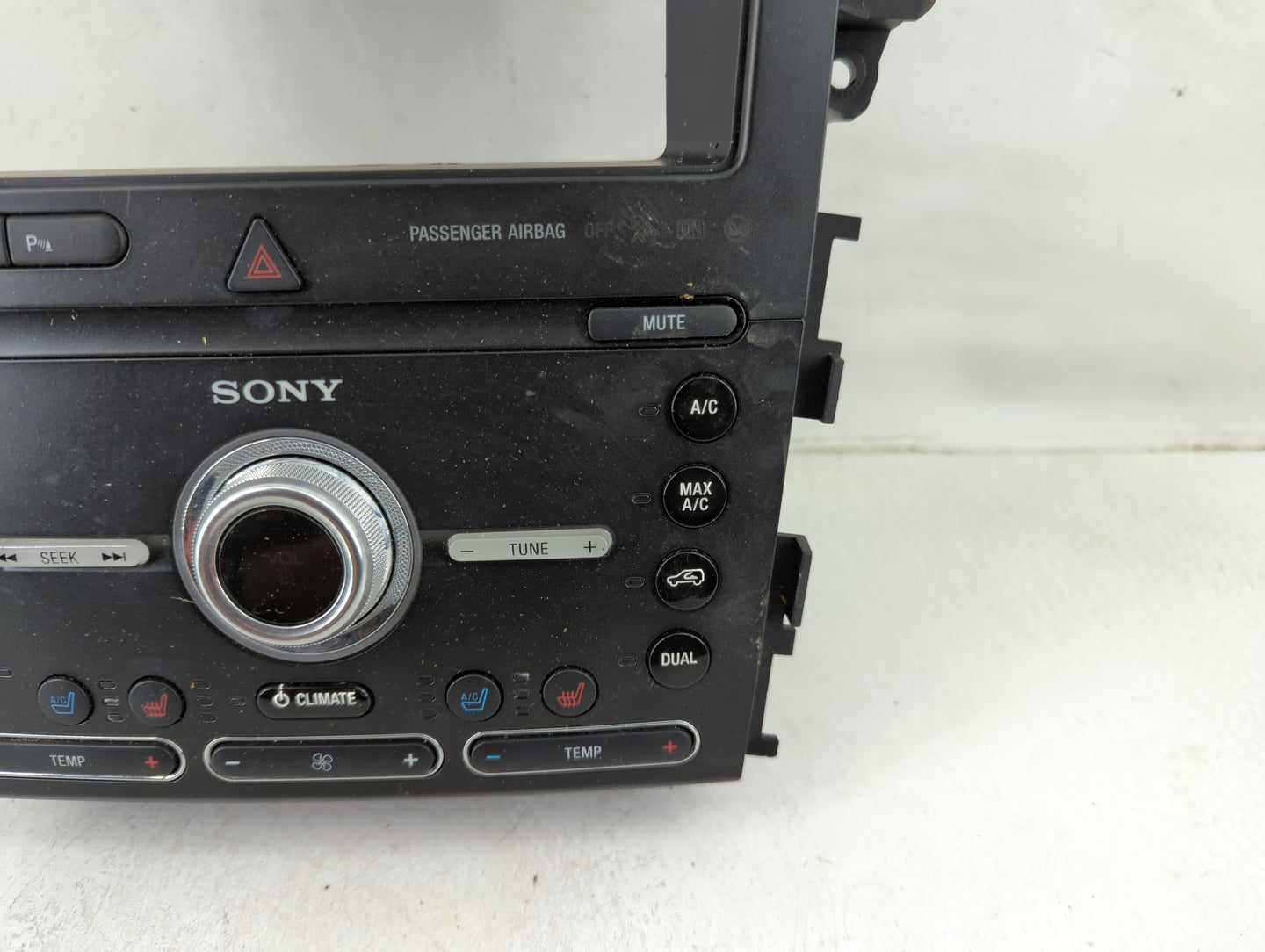 2019 Ford Explorer Radio AM FM Cd Player Receiver Replacement P/N:KB5T-18A802-FA Fits OEM Used Auto Parts - Oemusedautoparts
