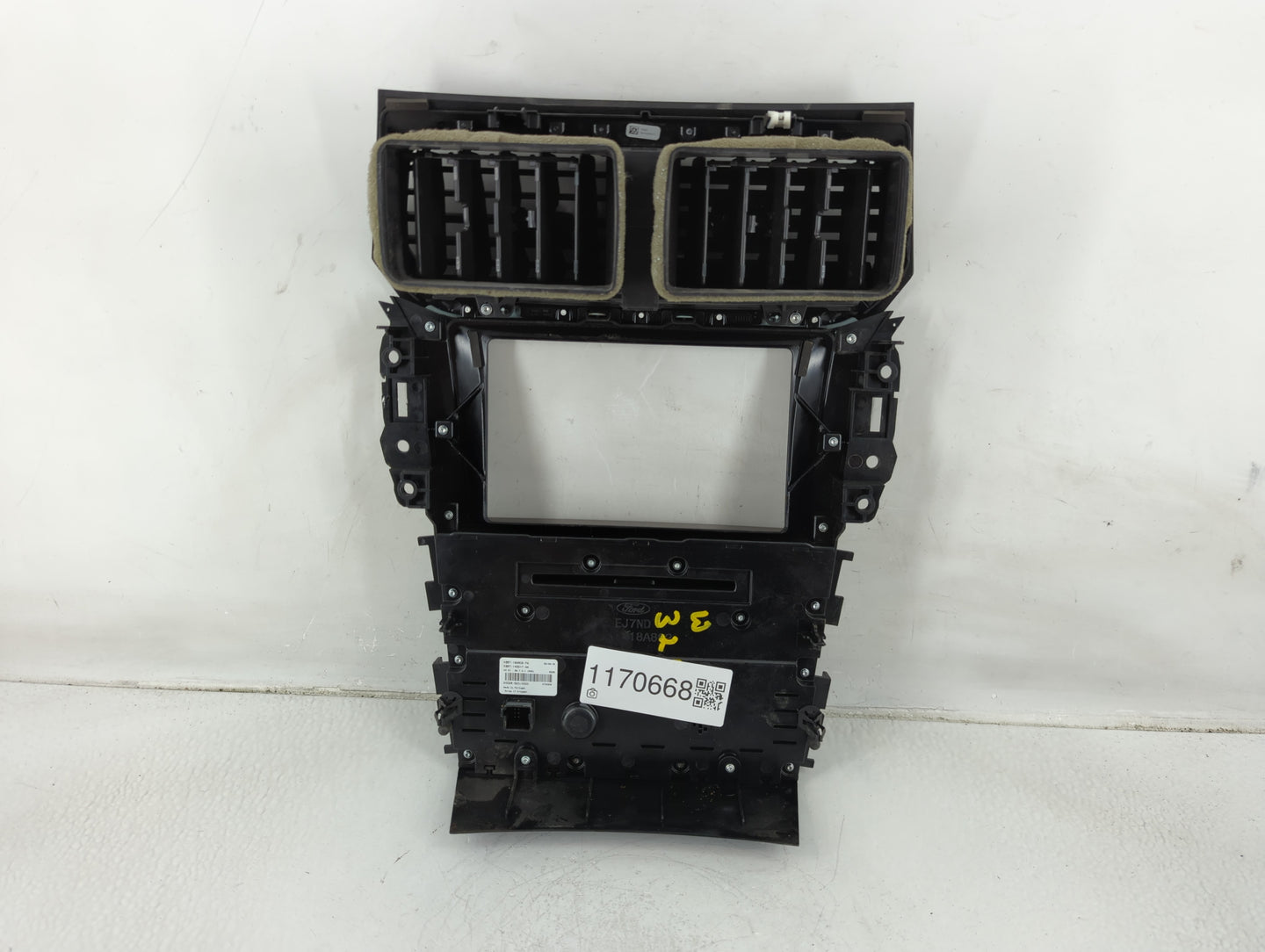 2019 Ford Explorer Radio AM FM Cd Player Receiver Replacement P/N:KB5T-18A802-FA Fits OEM Used Auto Parts - Oemusedautoparts