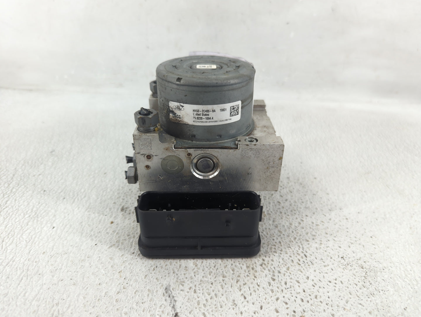 2019 Ford Explorer ABS Pump Control Module Replacement P/N:HB53-2C405-BA Fits OEM Used Auto Parts - Oemusedautoparts1.com