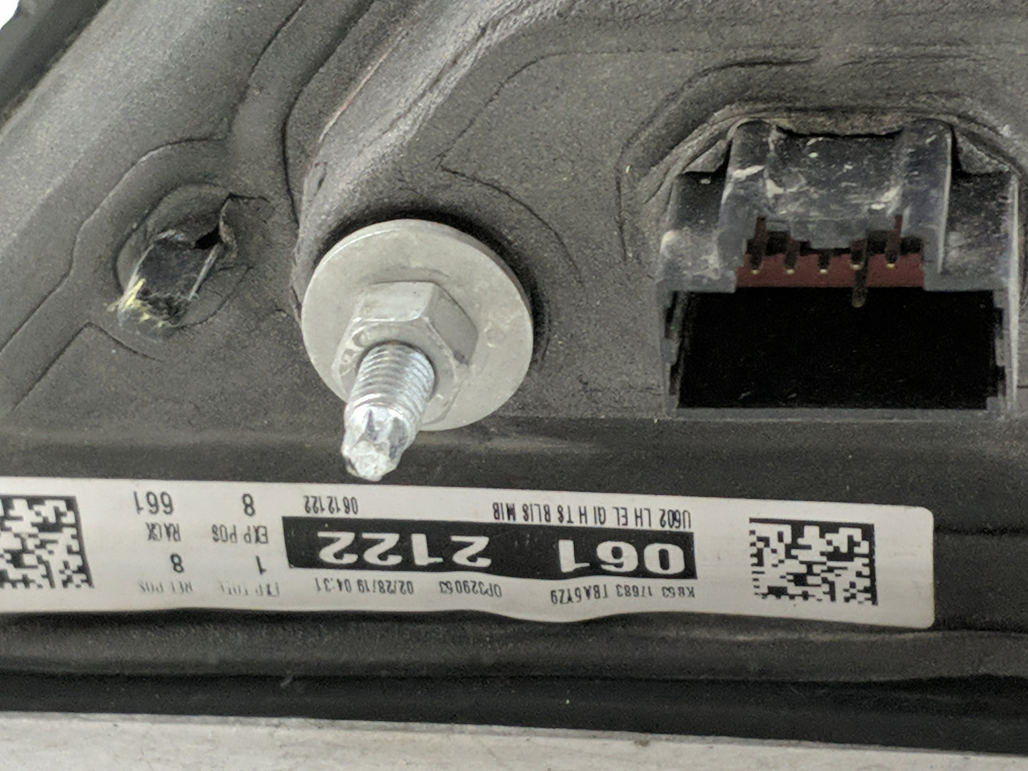 2019 Ford Explorer Side Mirror Replacement Driver Left View Door Mirror Fits OEM Used Auto Parts - Oemusedautoparts1.com