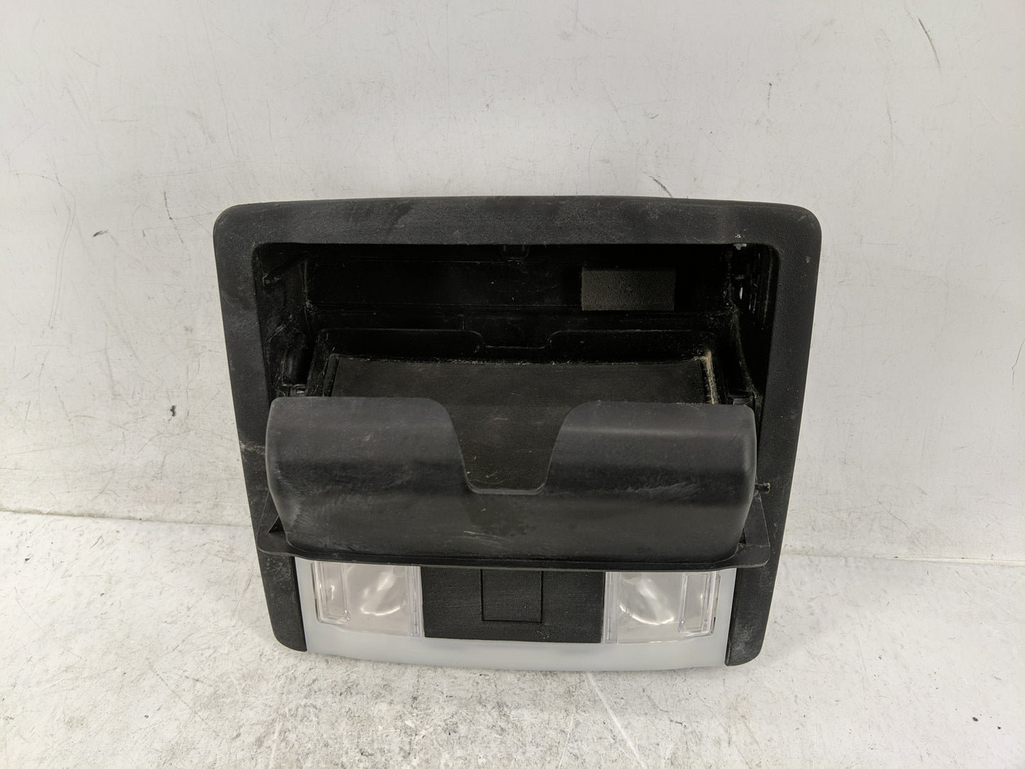 2019 Ford Explorer Overhead Roof Console - Oemusedautoparts1.com