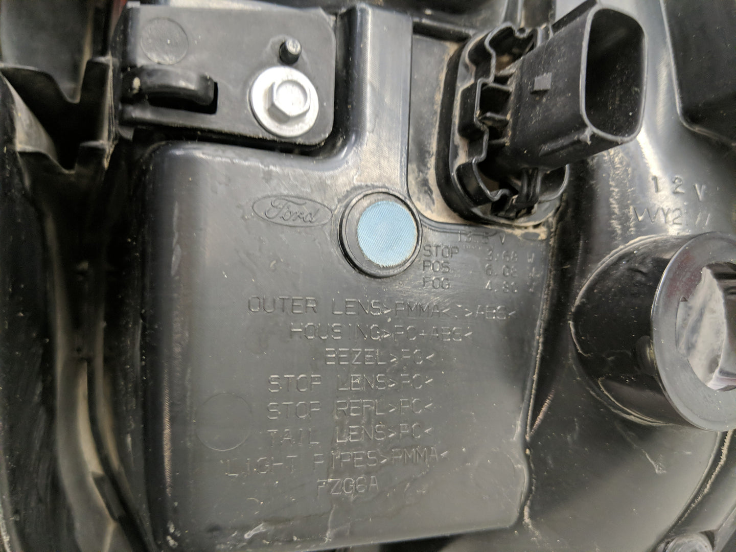 2019 Ford Explorer Tail Light Assembly Passenger Right OEM Fits OEM Used Auto Parts - Oemusedautoparts1.com