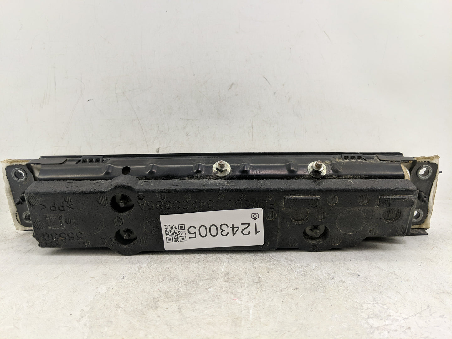 2019 Ford Explorer Air Bag Driver Left Knee Oem - Oemusedautoparts1.com