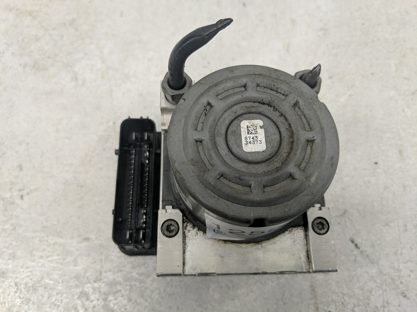 2019 Ford Explorer ABS Pump Control Module Replacement P/N:HB53-2C219-AB Fits OEM Used Auto Parts - Oemusedautoparts1.com