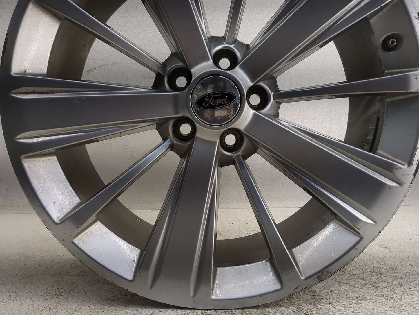 2019 Ford Explorer Oem Wheel Rim 1253314 - Oemusedautoparts1.com