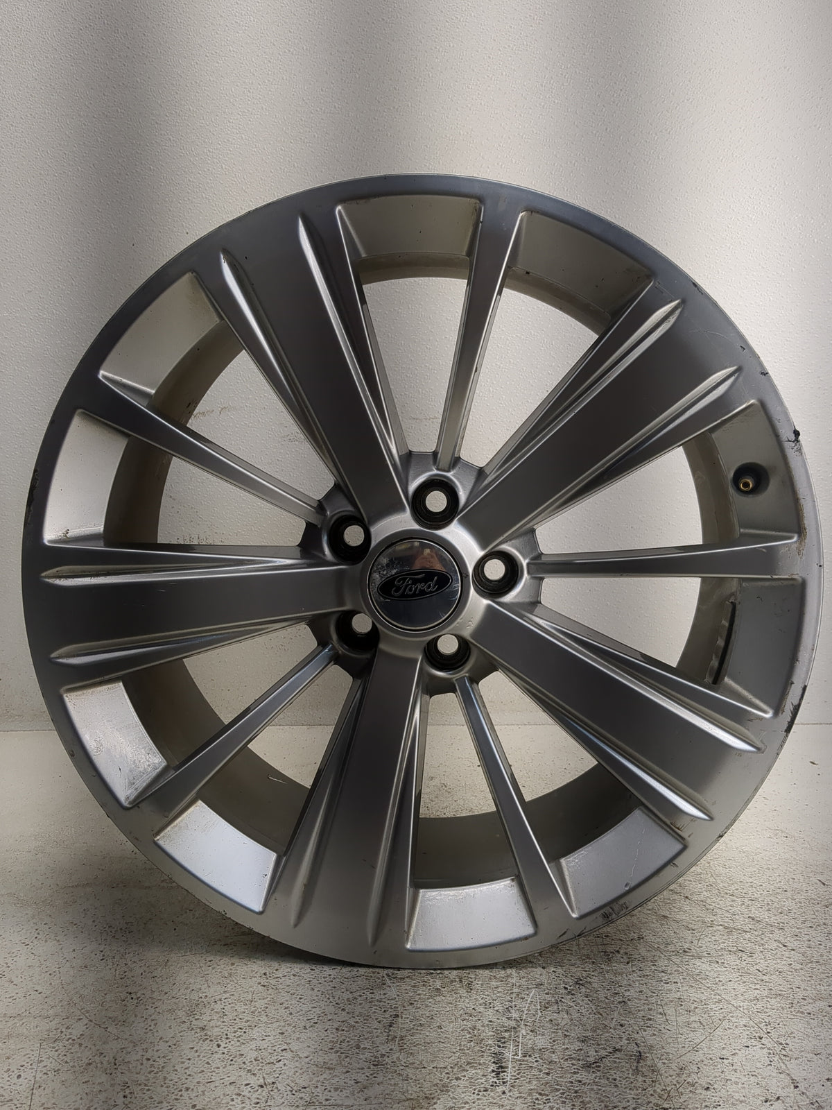 2019 Ford Explorer Oem Wheel Rim 1253314 - Oemusedautoparts1.com