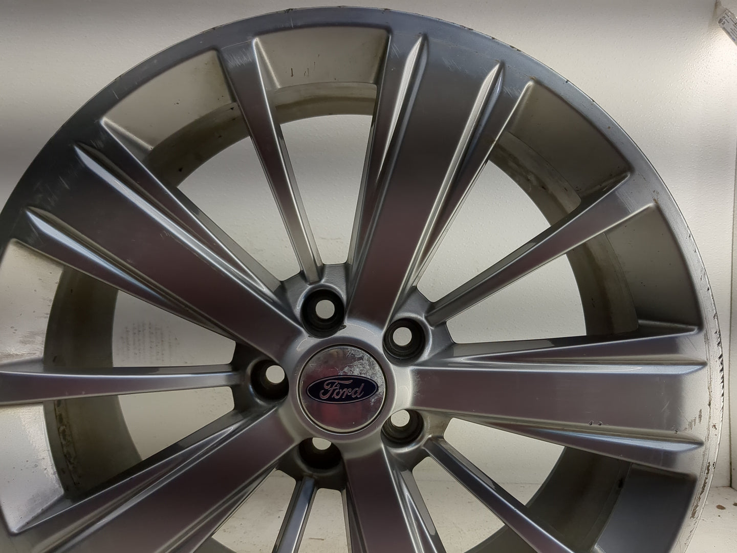 2019 Ford Explorer Oem Wheel Rim 1253315 - Oemusedautoparts1.com