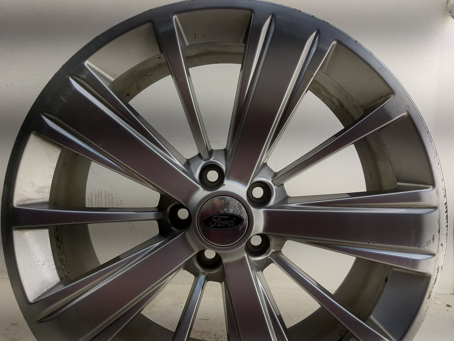 2019 Ford Explorer Oem Wheel Rim 1253315 - Oemusedautoparts1.com