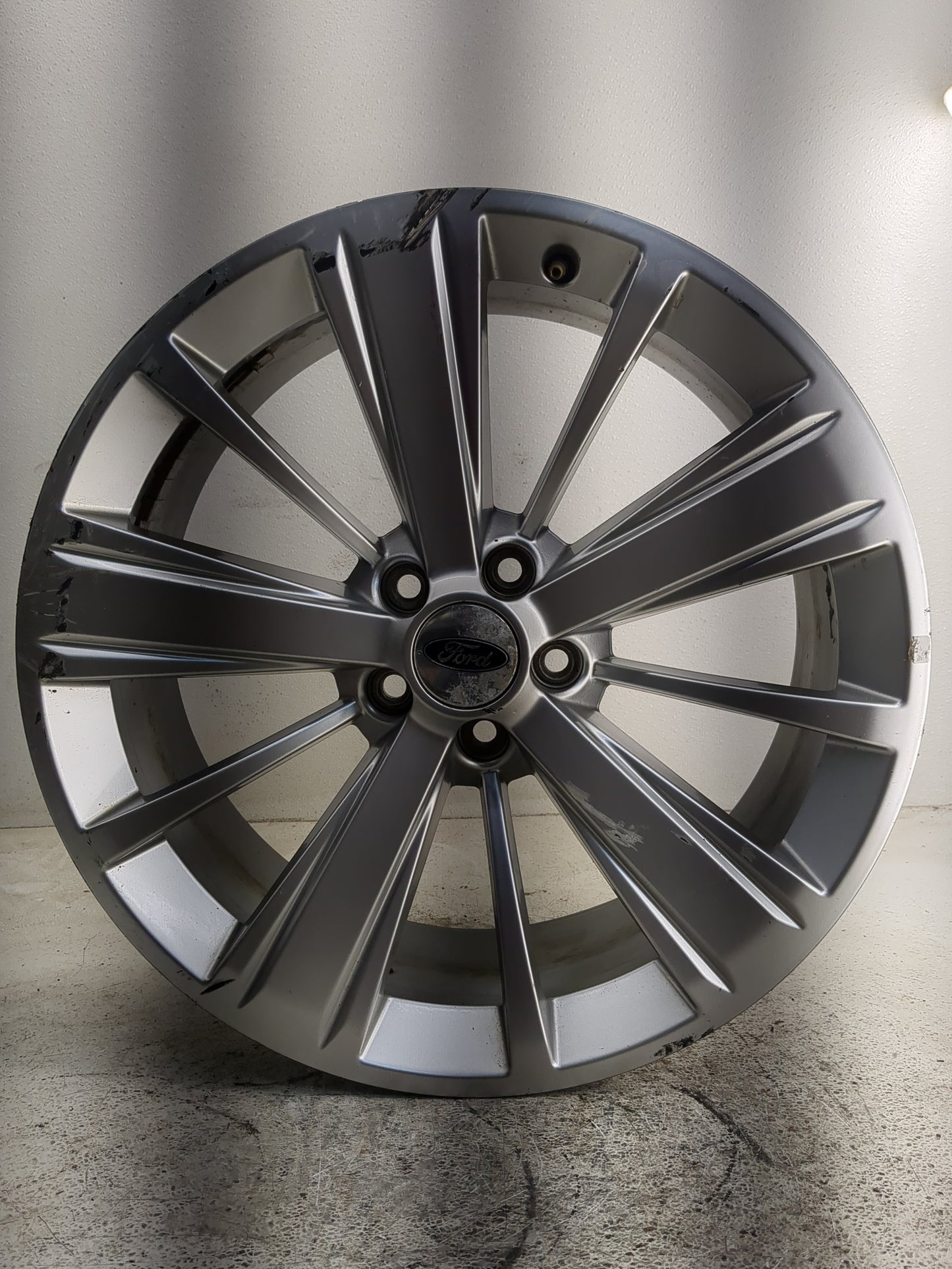 2019 Ford Explorer Oem Wheel Rim 1253316 - Oemusedautoparts1.com