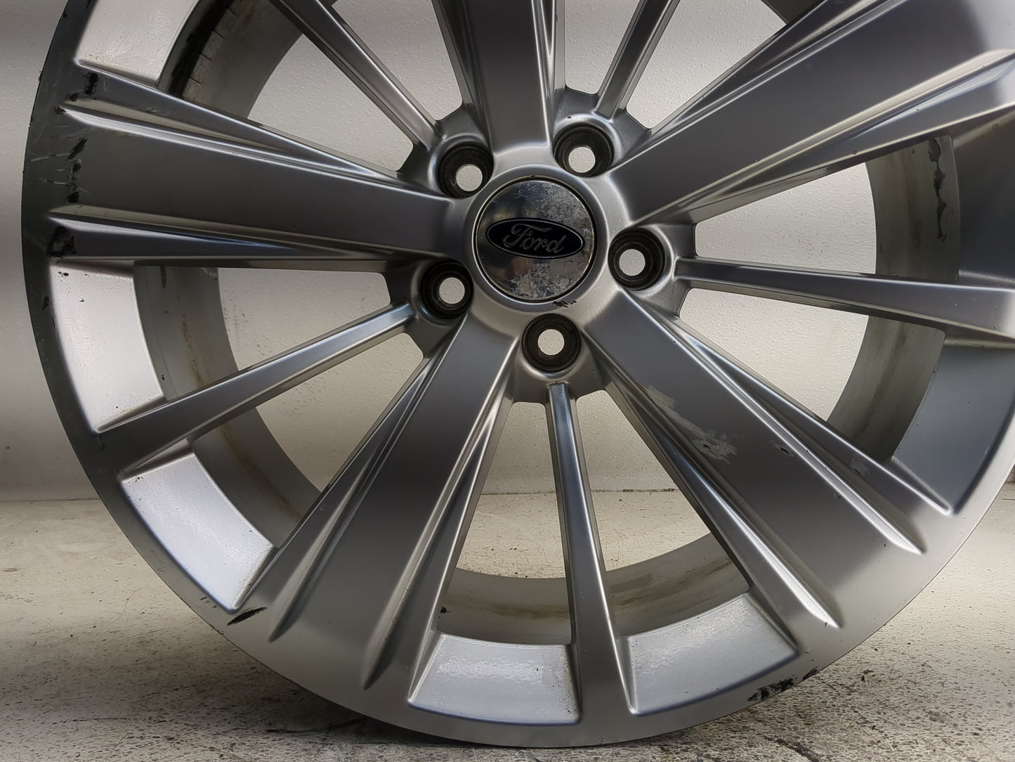 2019 Ford Explorer Oem Wheel Rim 1253316 - Oemusedautoparts1.com