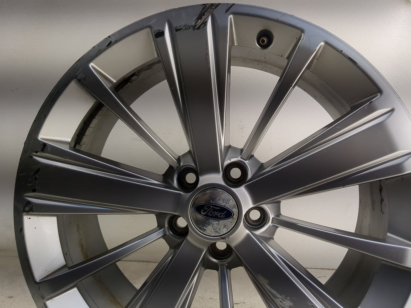 2019 Ford Explorer Oem Wheel Rim 1253316 - Oemusedautoparts1.com