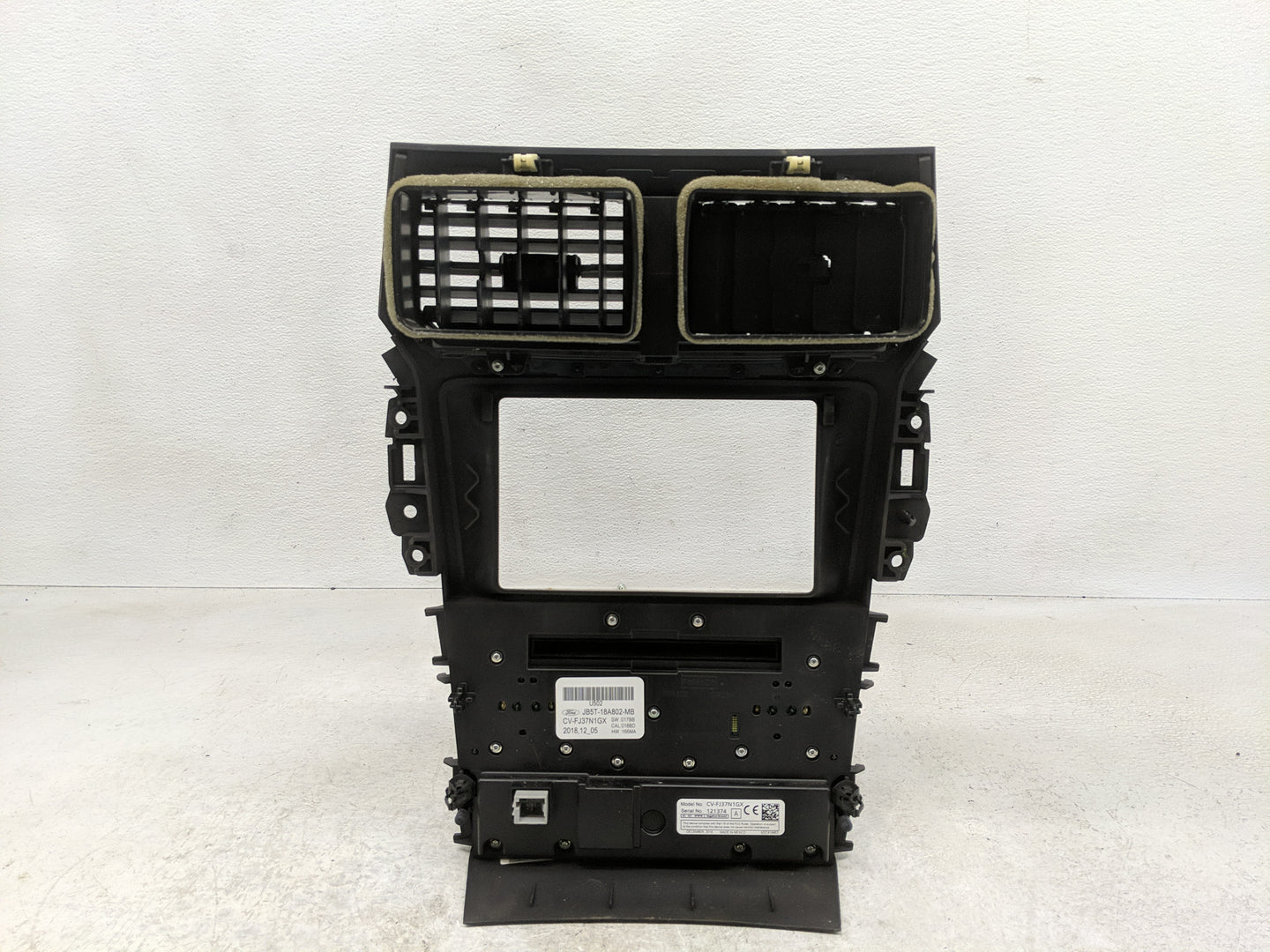 2019 Ford Explorer Radio AM FM Cd Player Receiver Replacement P/N:CV-FJ37N1GX JB5T-18A802-MB Fits OEM Used Auto Parts - Oemu