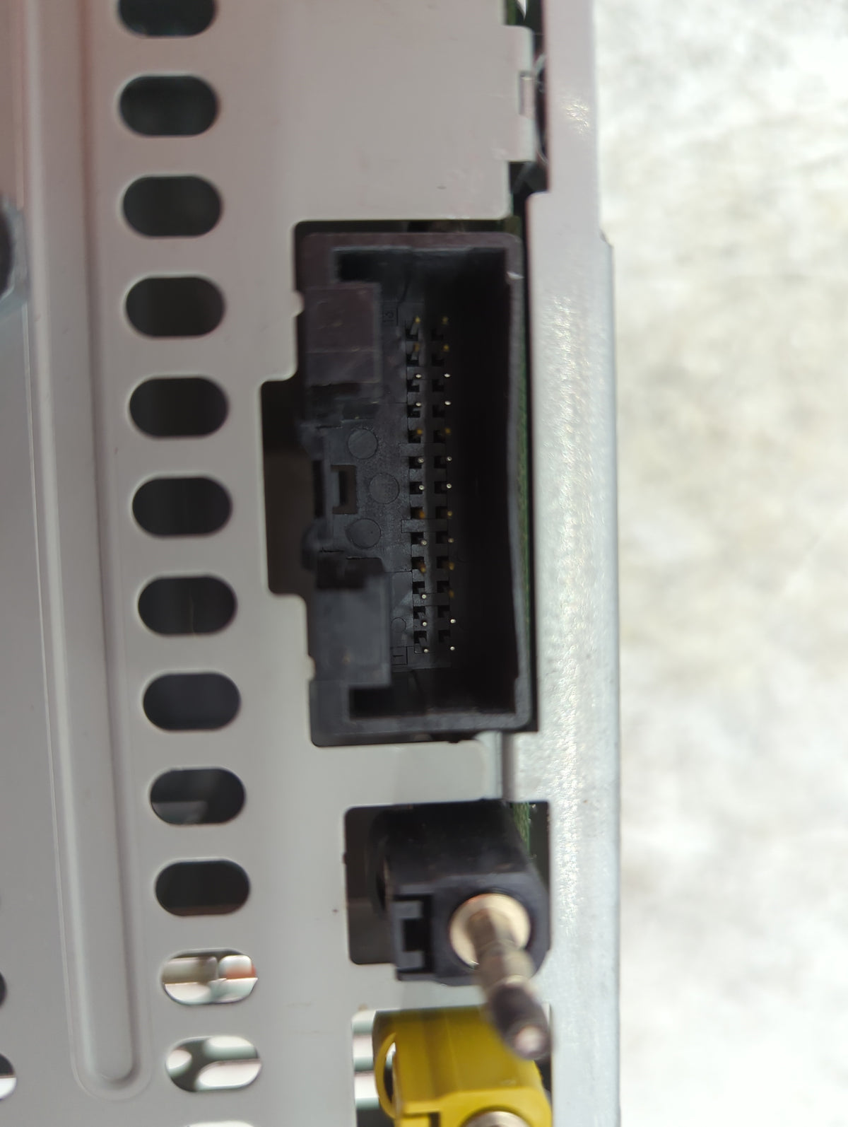 2019 Ford Explorer Radio AM FM Cd Player Receiver Replacement OEM Used Auto Parts - Oemusedautoparts1.com