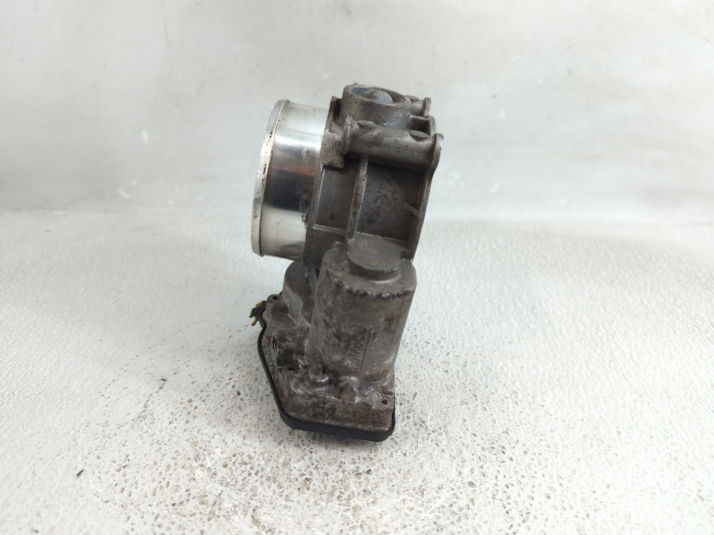 2011-2019 Ford Explorer Throttle Body P/N:BL3E-9F991-AJ Fits Fits 2011 2012 2013 2014 2015 2016 2017 2018 2019 OEM Used Auto