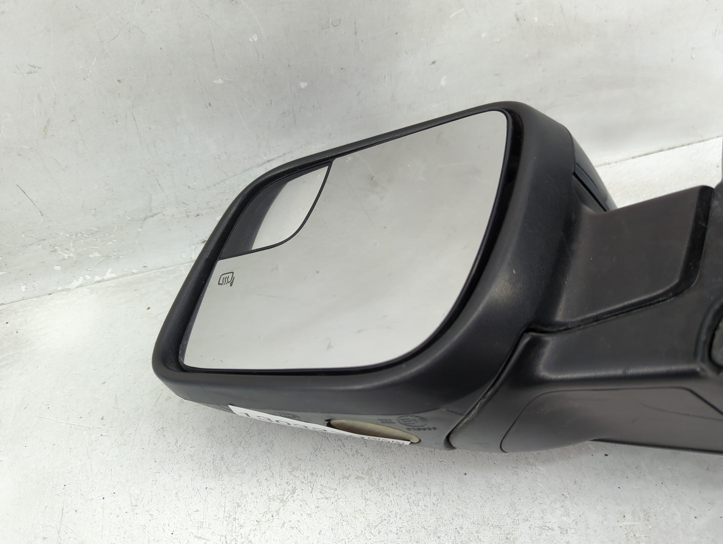 2019 Ford Explorer Driver Side View Mirror - Left Door Mirror OEM Used - Oemusedautoparts1.com