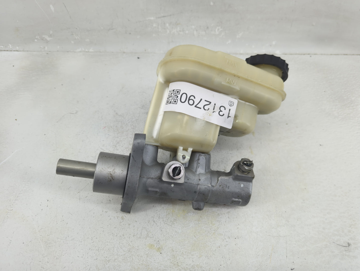 Ford Explorer Brake Master Cylinder - Oemusedautoparts1.com