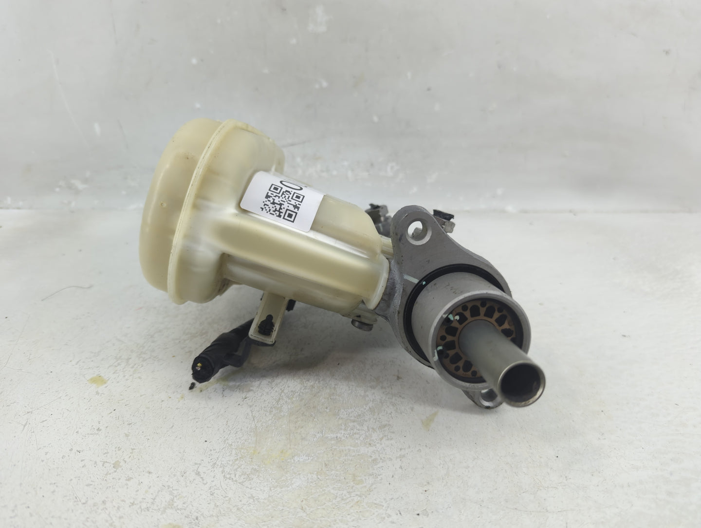 Ford Explorer Brake Master Cylinder - Oemusedautoparts1.com