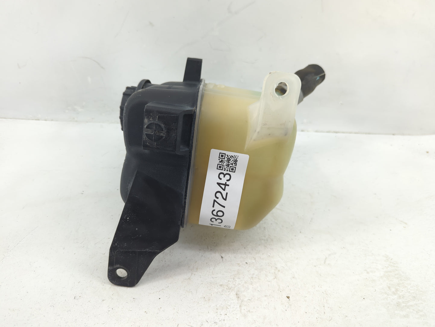 Ford Explorer Radiator Coolant Overflow Expansion Tank Bottle 1367243 - Oemusedautoparts1.com